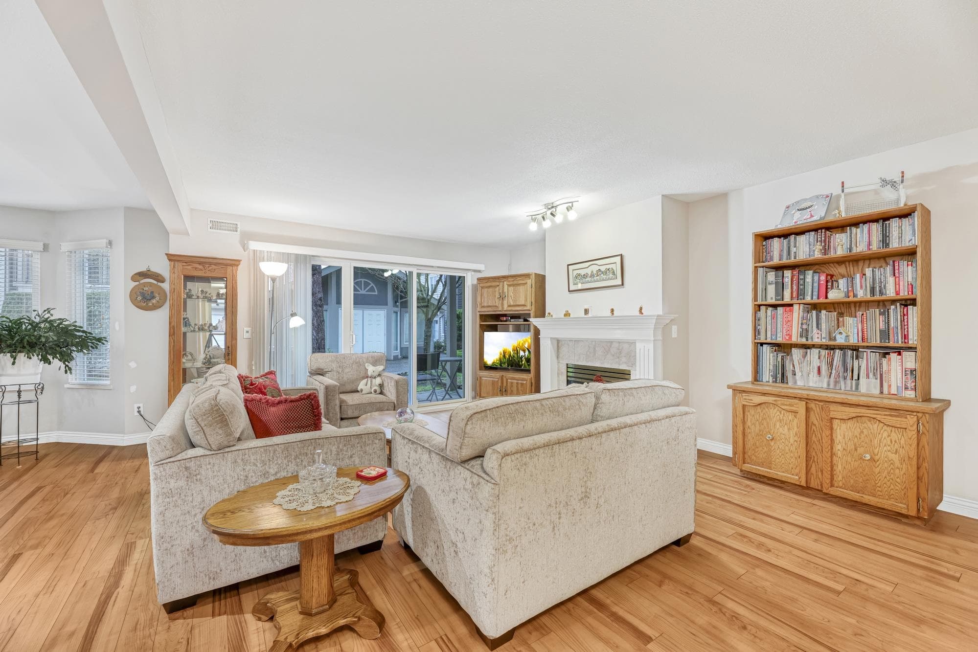 502 - 8972 Fleetwood Way, Surrey, V3R 0T5 — photo 5