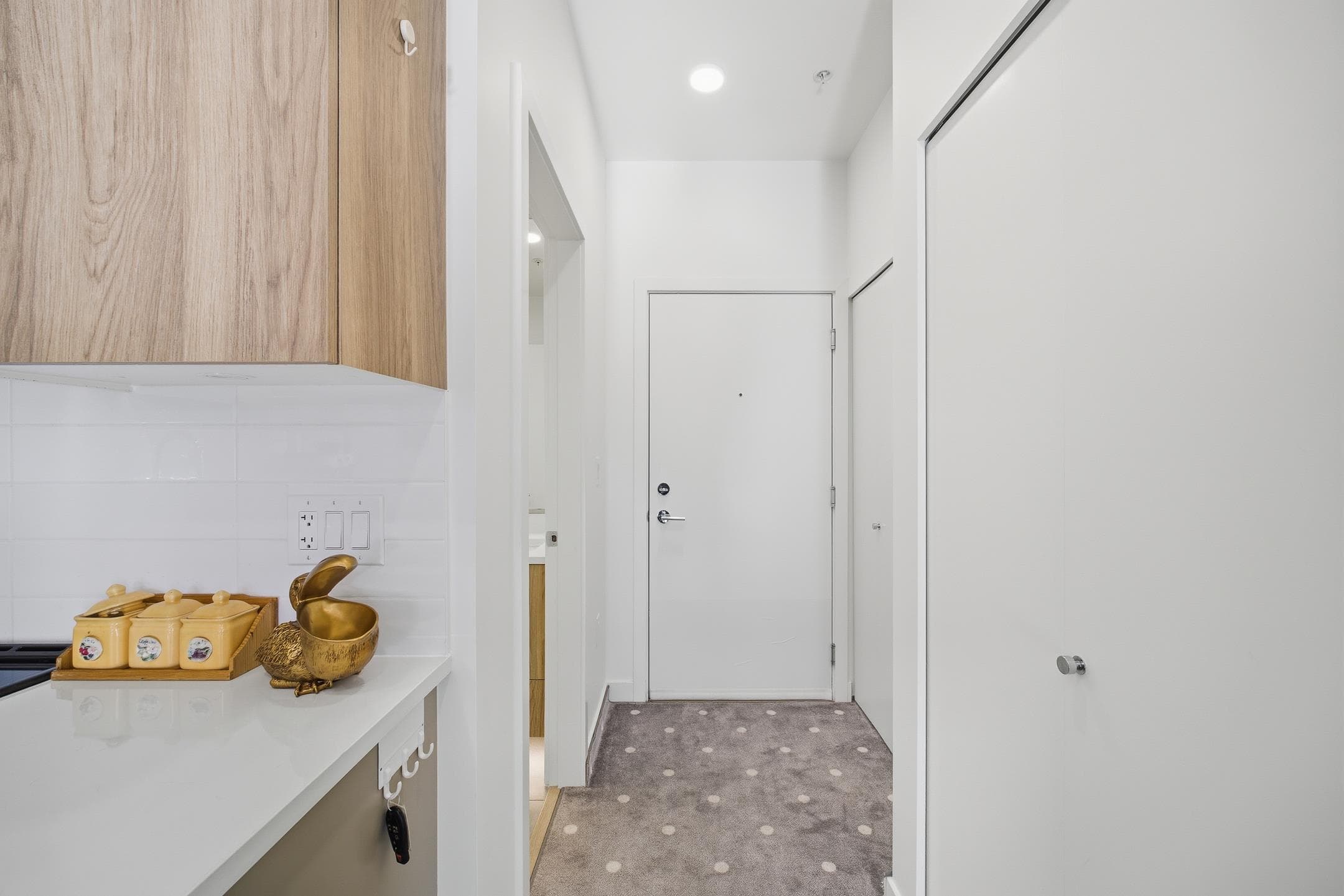 3xx - 7588 16th Street, Burnaby, V3N 0H8 — photo 2