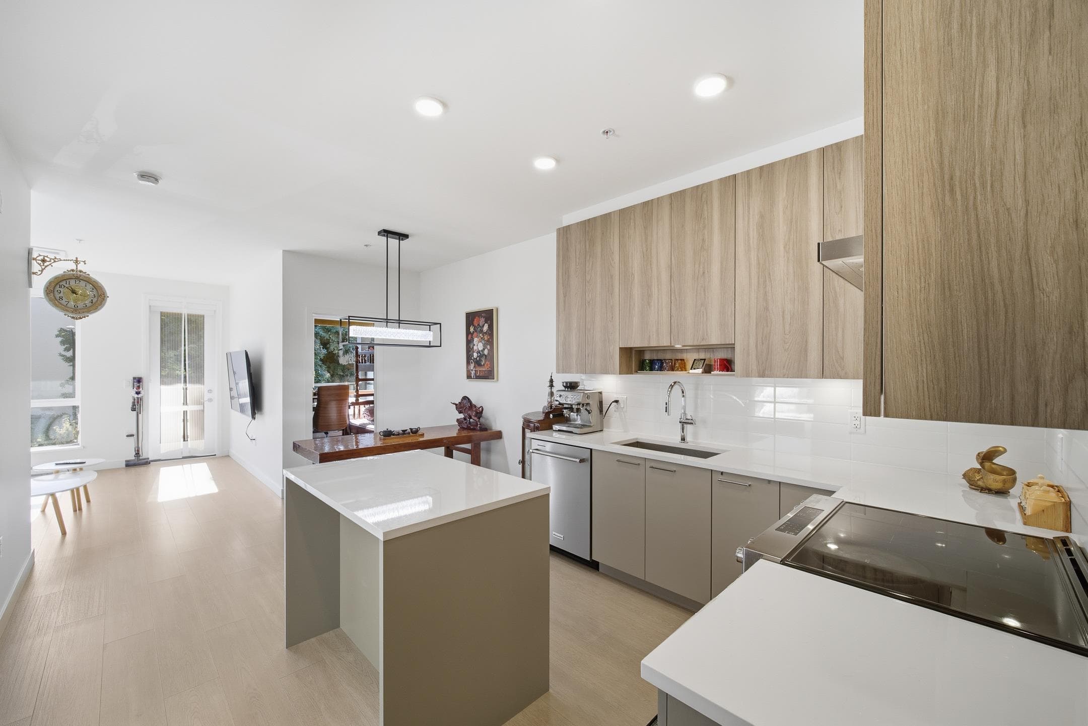 3xx - 7588 16th Street, Burnaby, V3N 0H8 — photo 4