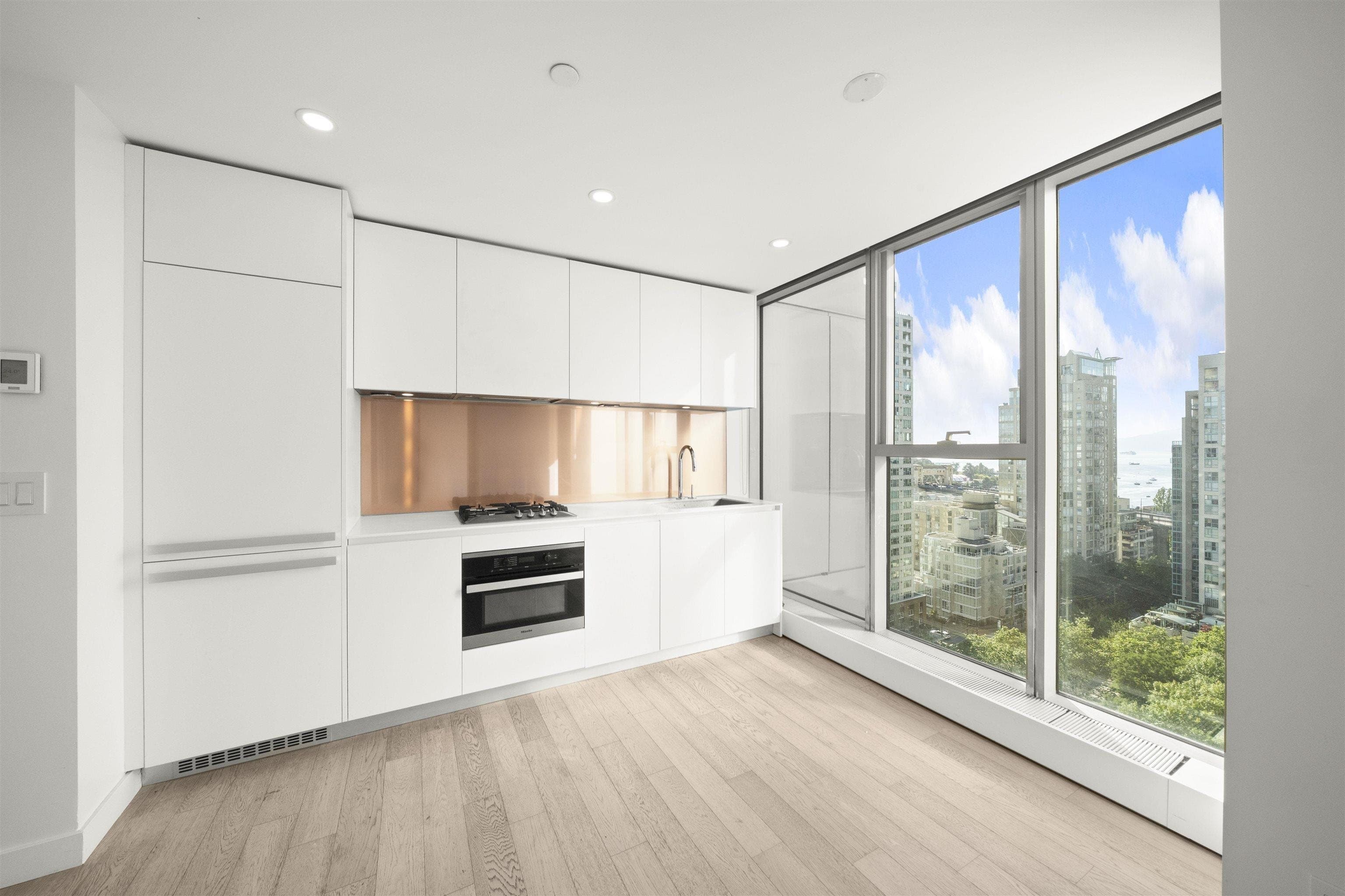 1907 - 1480 Howe Street, Vancouver, V6Z 0G5 — photo 2