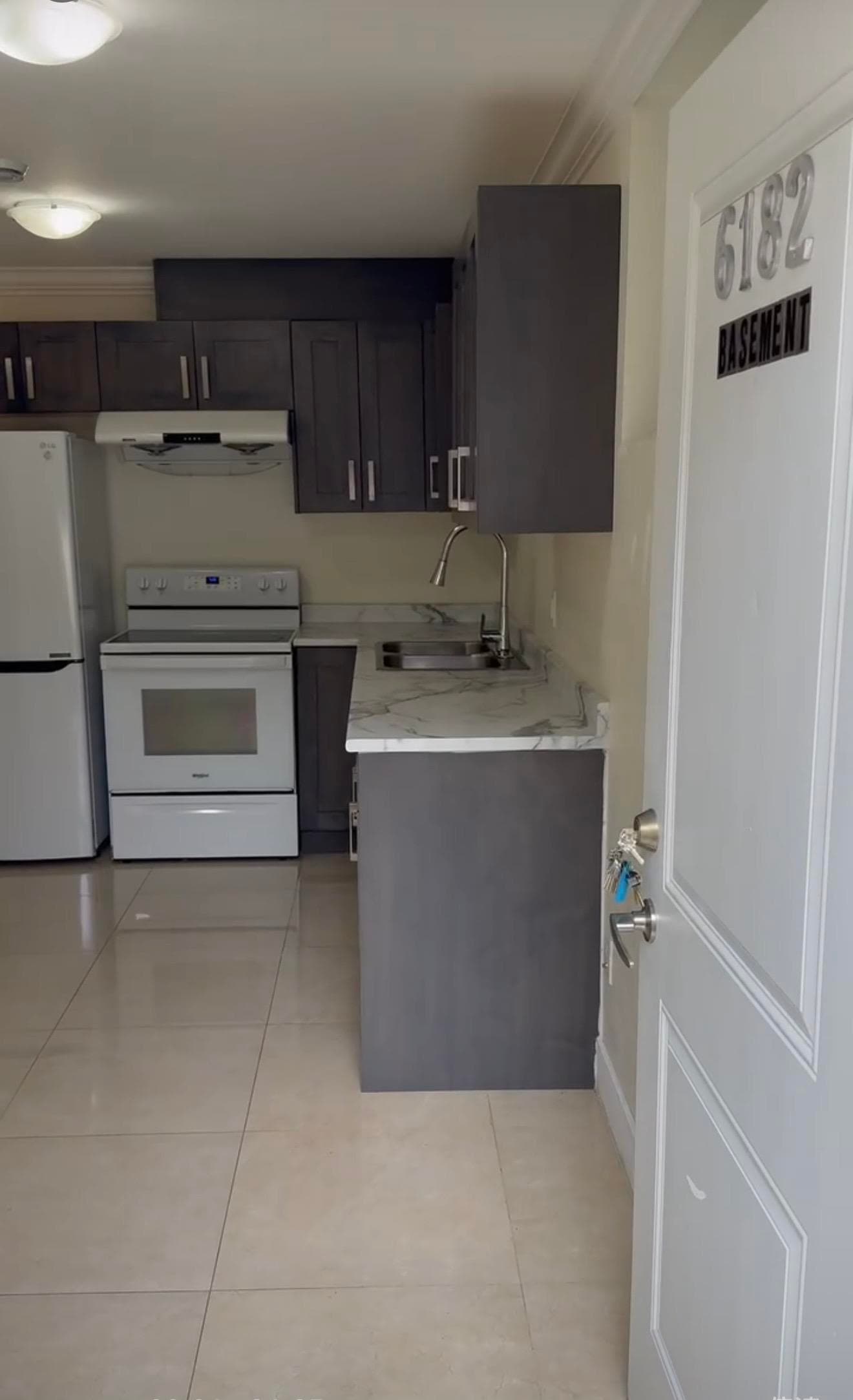 6182 Commercial Street, Vancouver, V5P 3N9 — photo 3