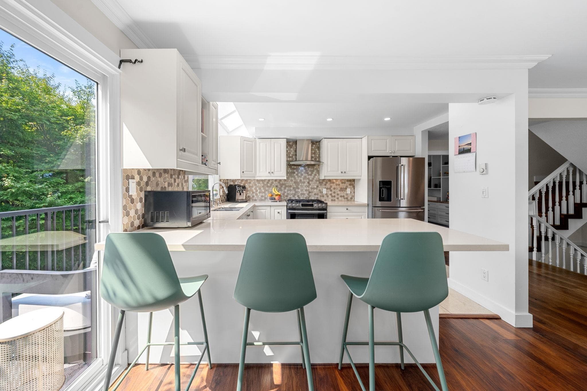 4 - 230 W 16th Street, North Vancouver