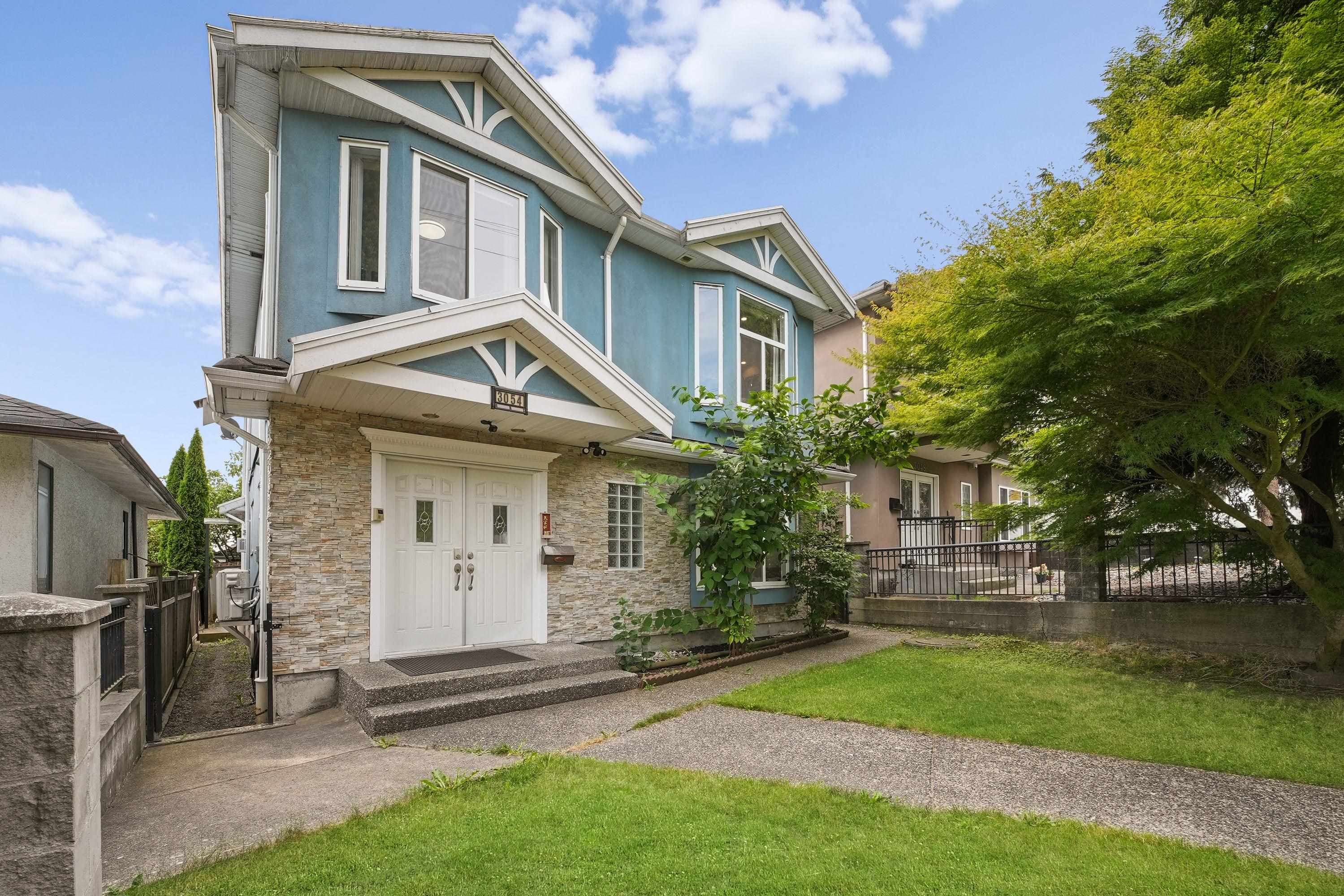3054 E 5th Avenue Avenue, Vancouver, V5M 1N8 — photo 1