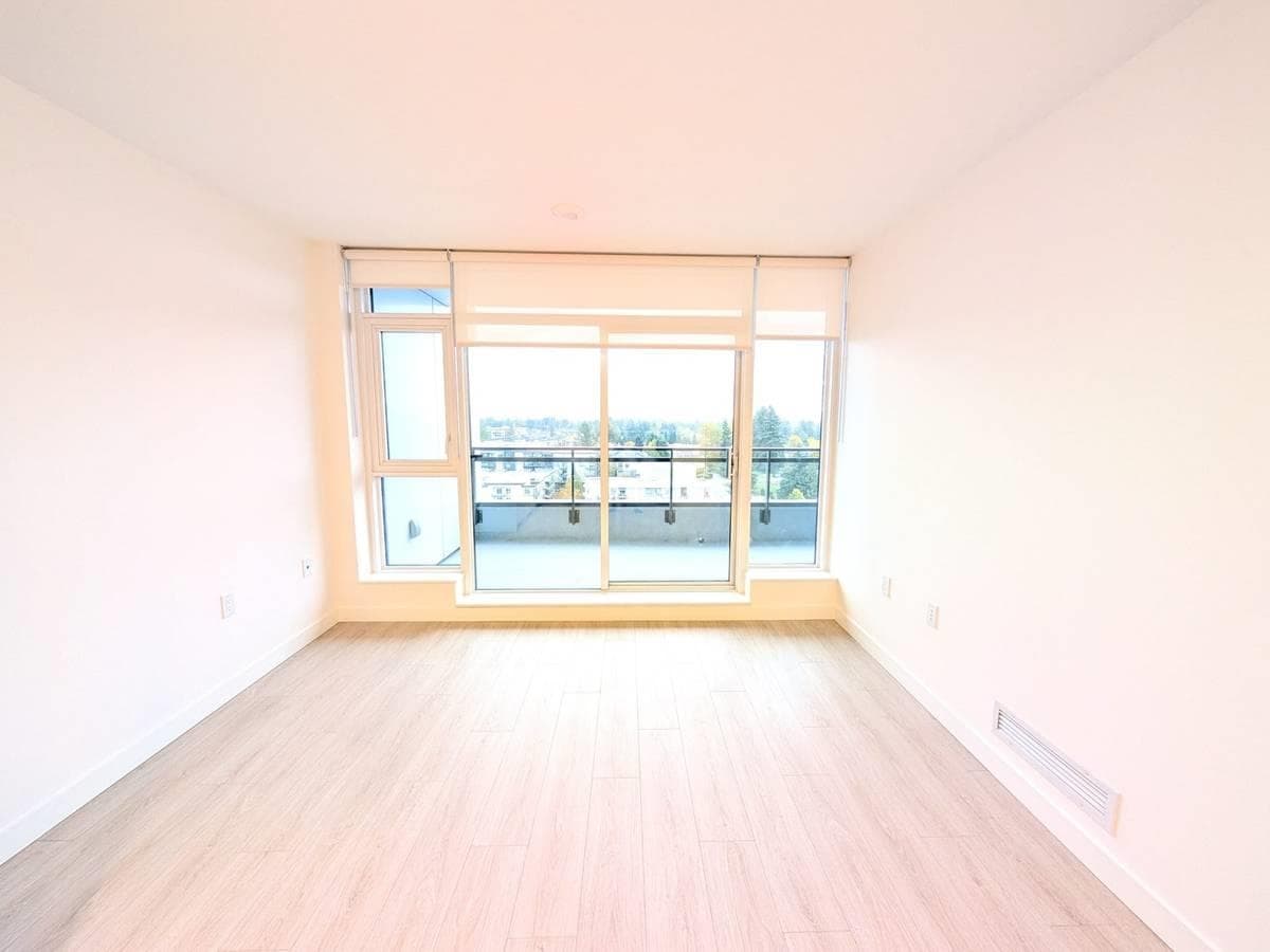 16XX - 13675 107a Ave, Surrey, V3T 2H2 — photo 2