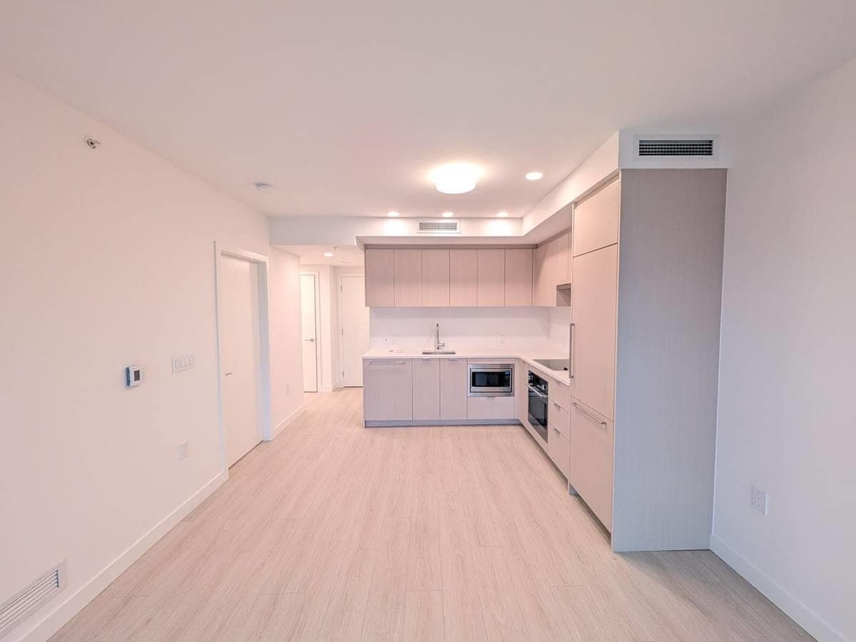 16XX - 13675 107a Ave, Surrey