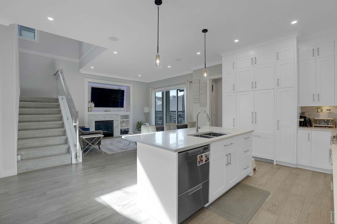 15785 Cranley Drive, Surrey, V4A 5C3 — photo 3