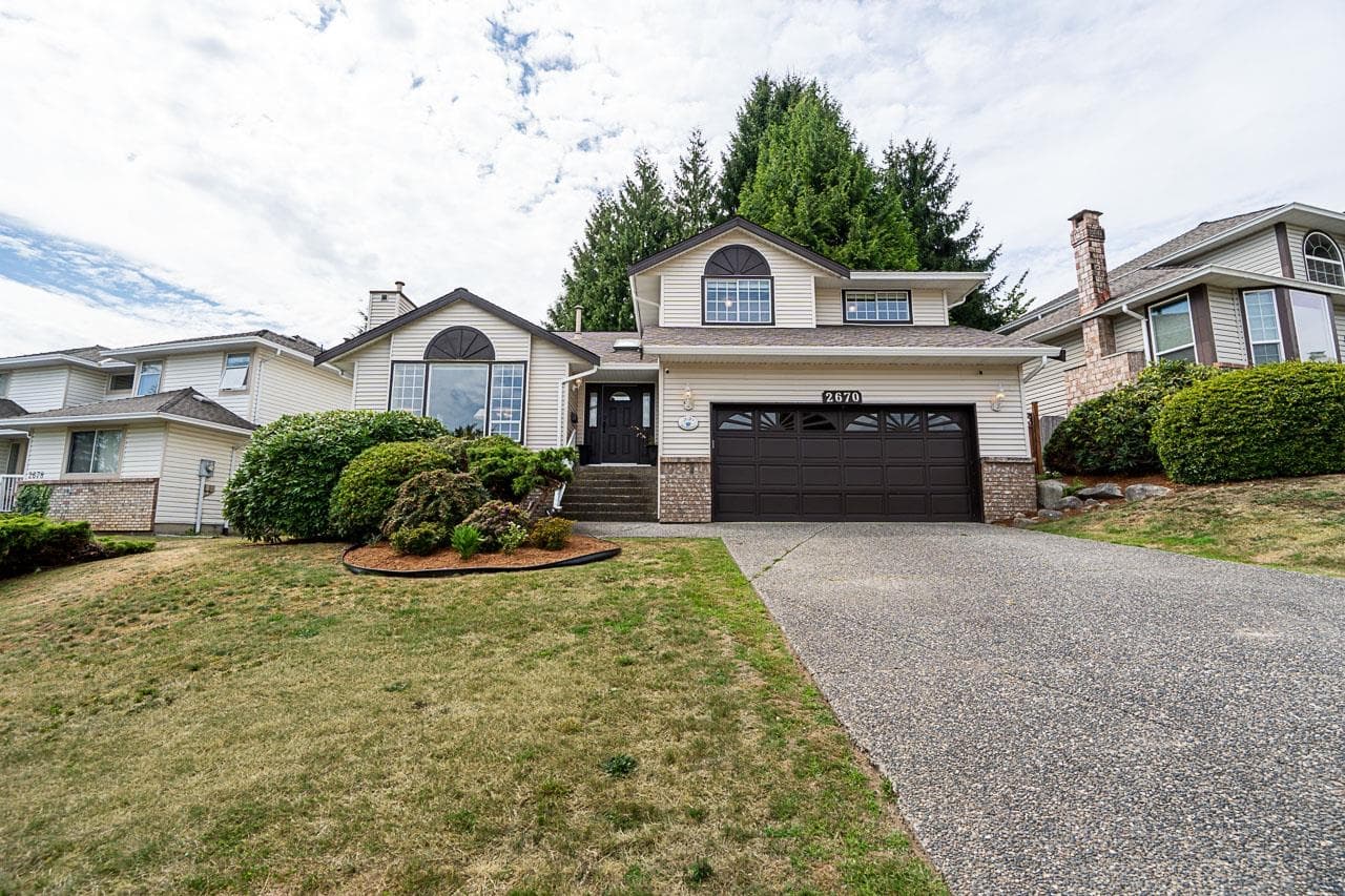 2670 Brewster Drive, Coquitlam, V3B 7A4 — photo 2