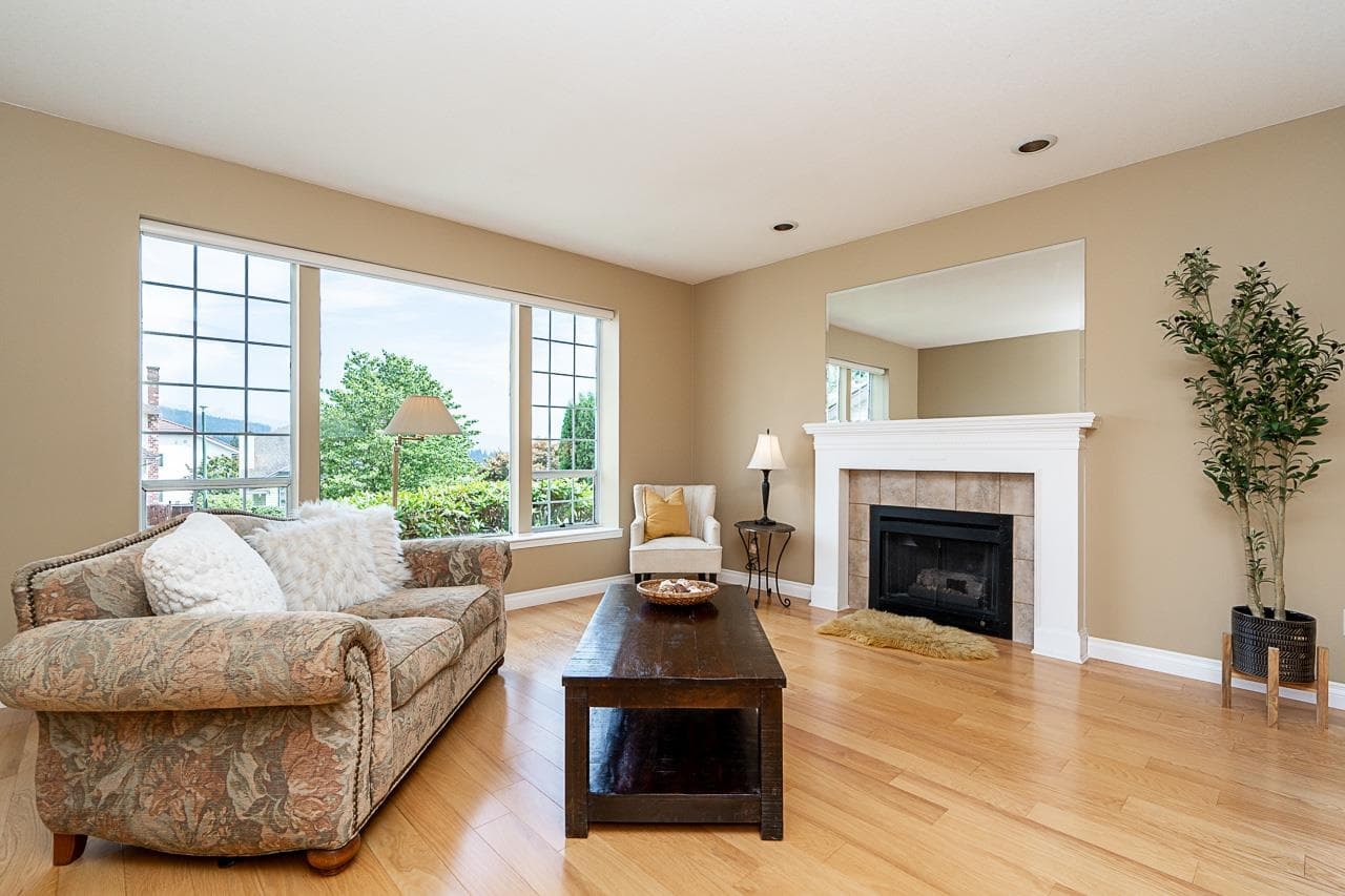 2670 Brewster Drive, Coquitlam, V3B 7A4 — photo 5