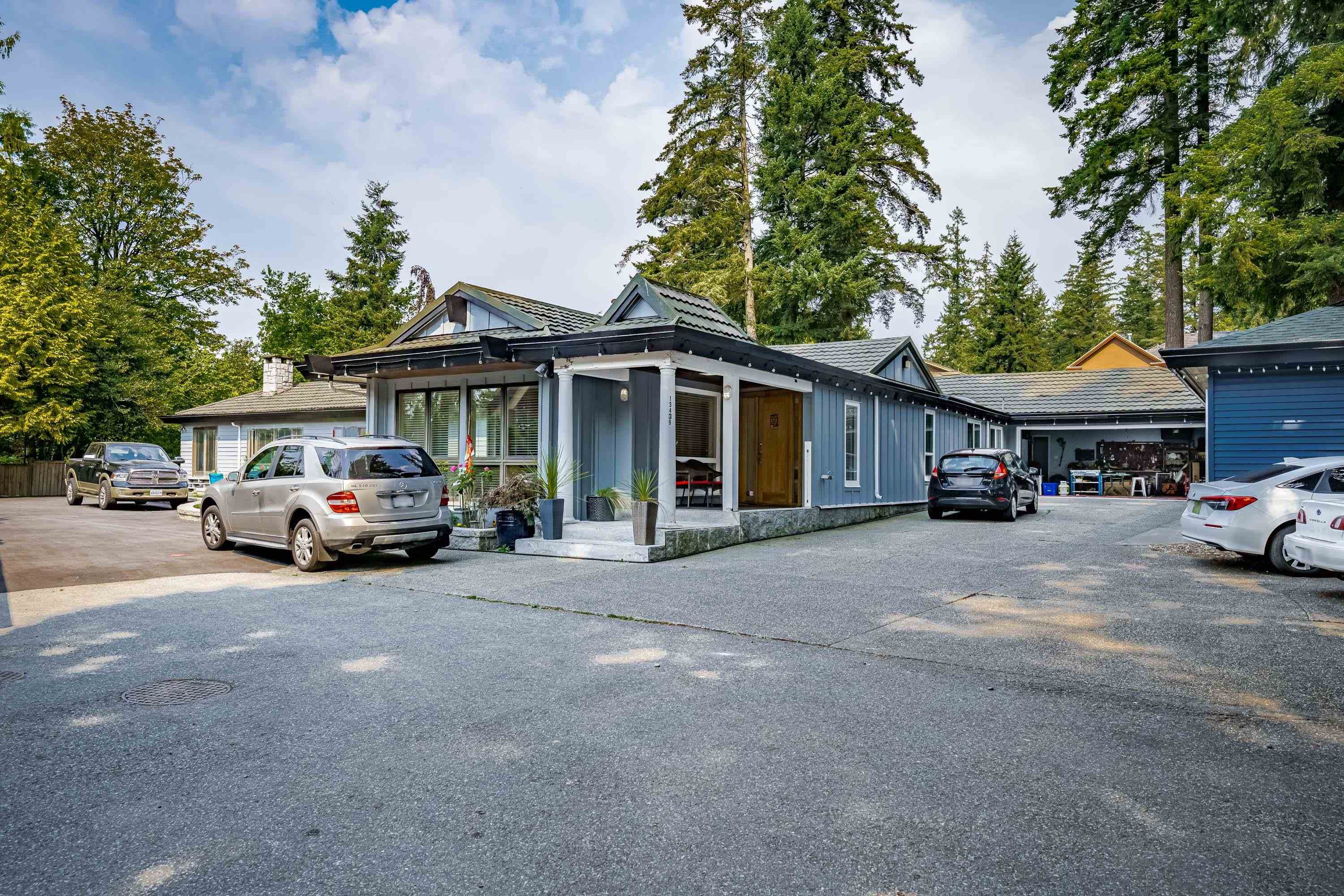 13439 56 Avenue, Surrey, V3X 2Z5 — photo 1