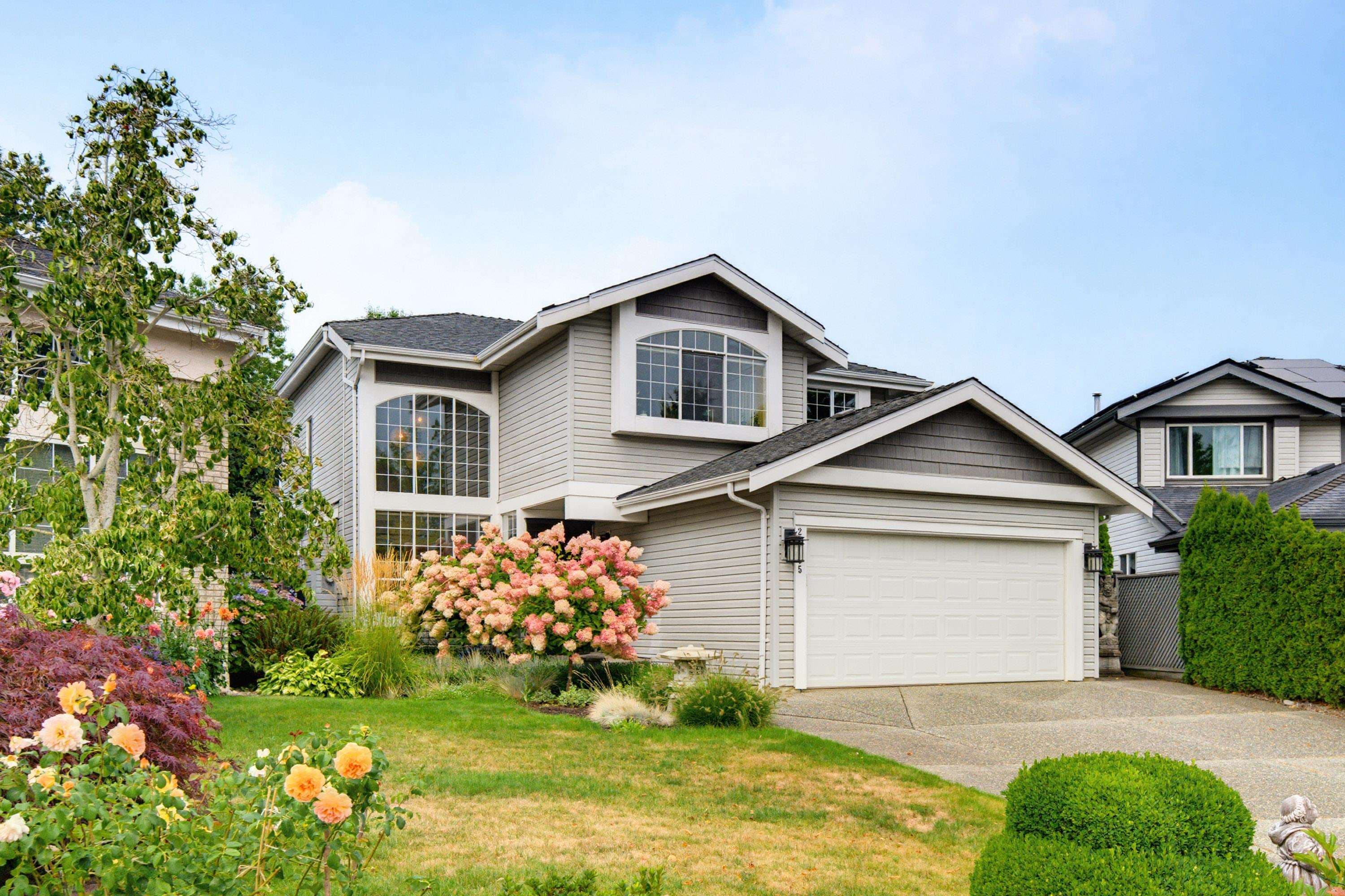 22105 45a Avenue, Langley, V2Z 1B5 — photo 1