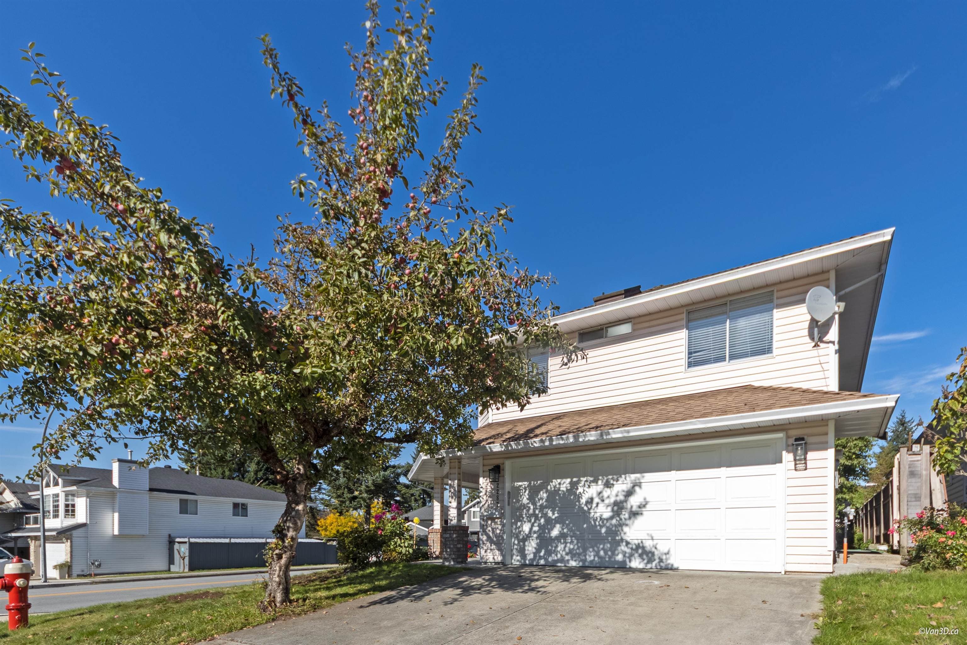 2287 Stafford Avenue, Port Coquitlam, V3C 4X5 — photo 2