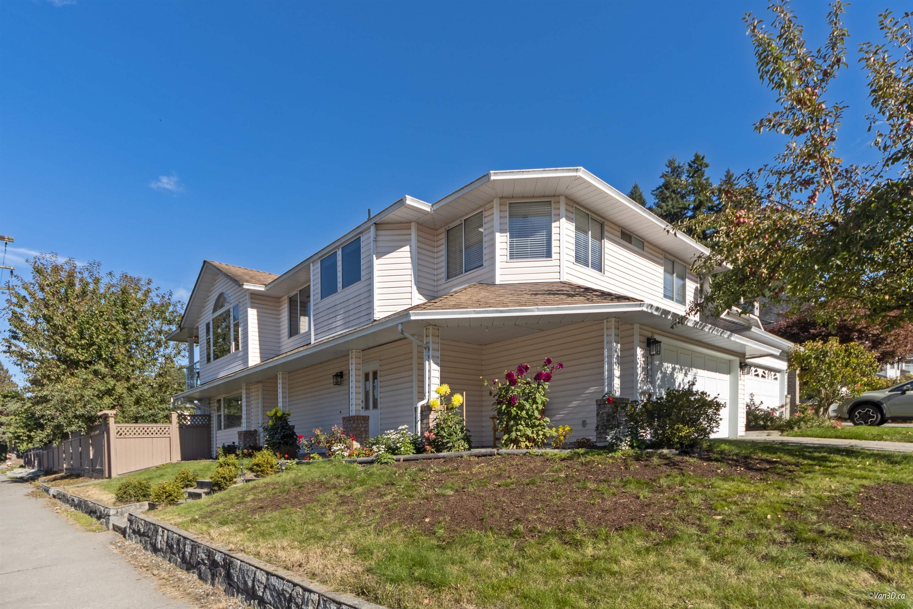 2287 Stafford Avenue, Port Coquitlam, V3C 4X5 — photo 1