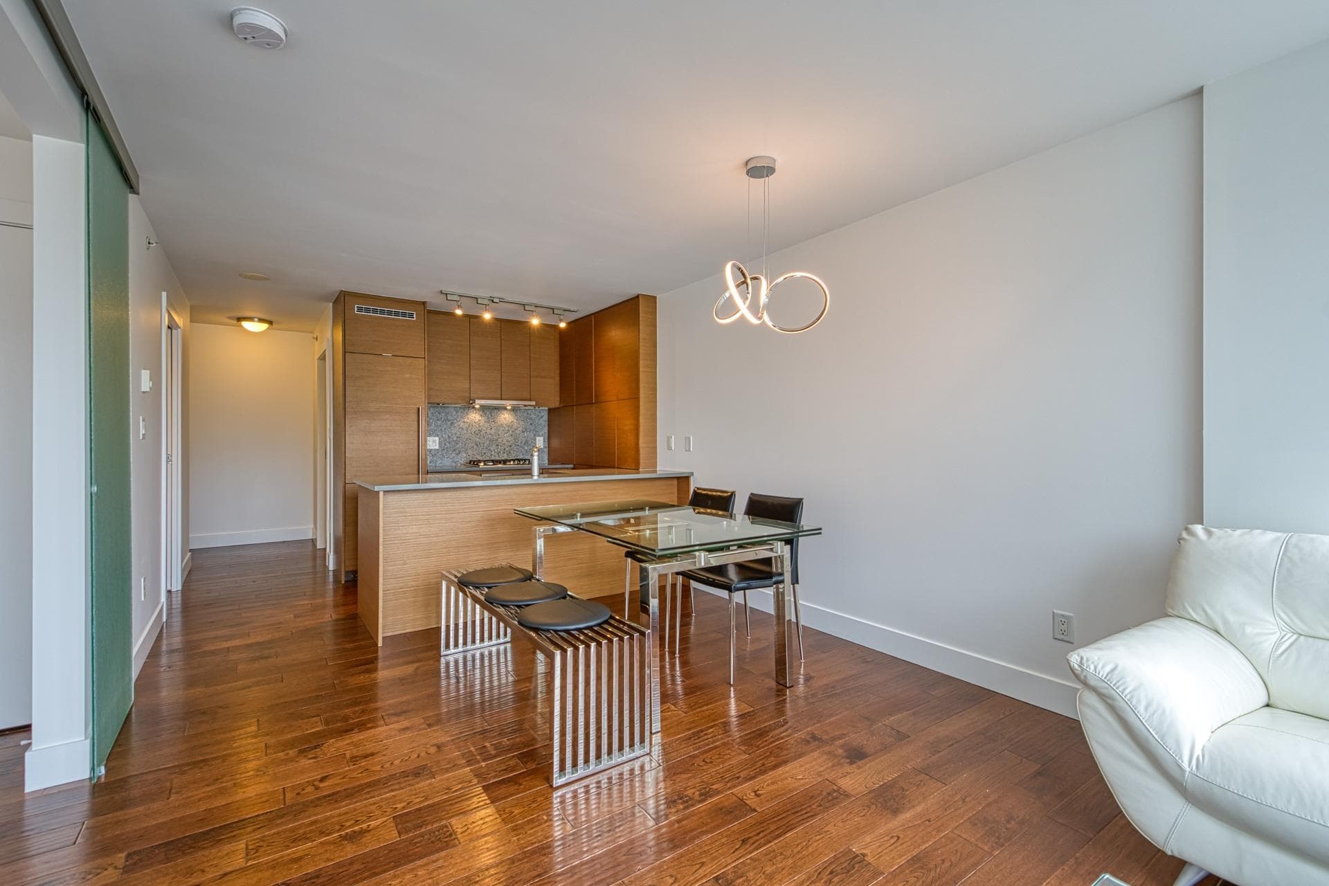 104 - 565 Smithe Street, Vancouver, V6B 0E4 — photo 5