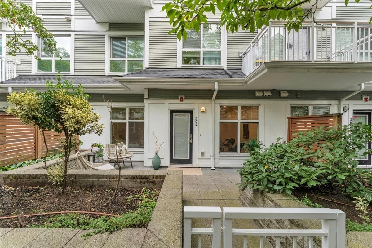 304 - 618 Langside Avenue, Coquitlam