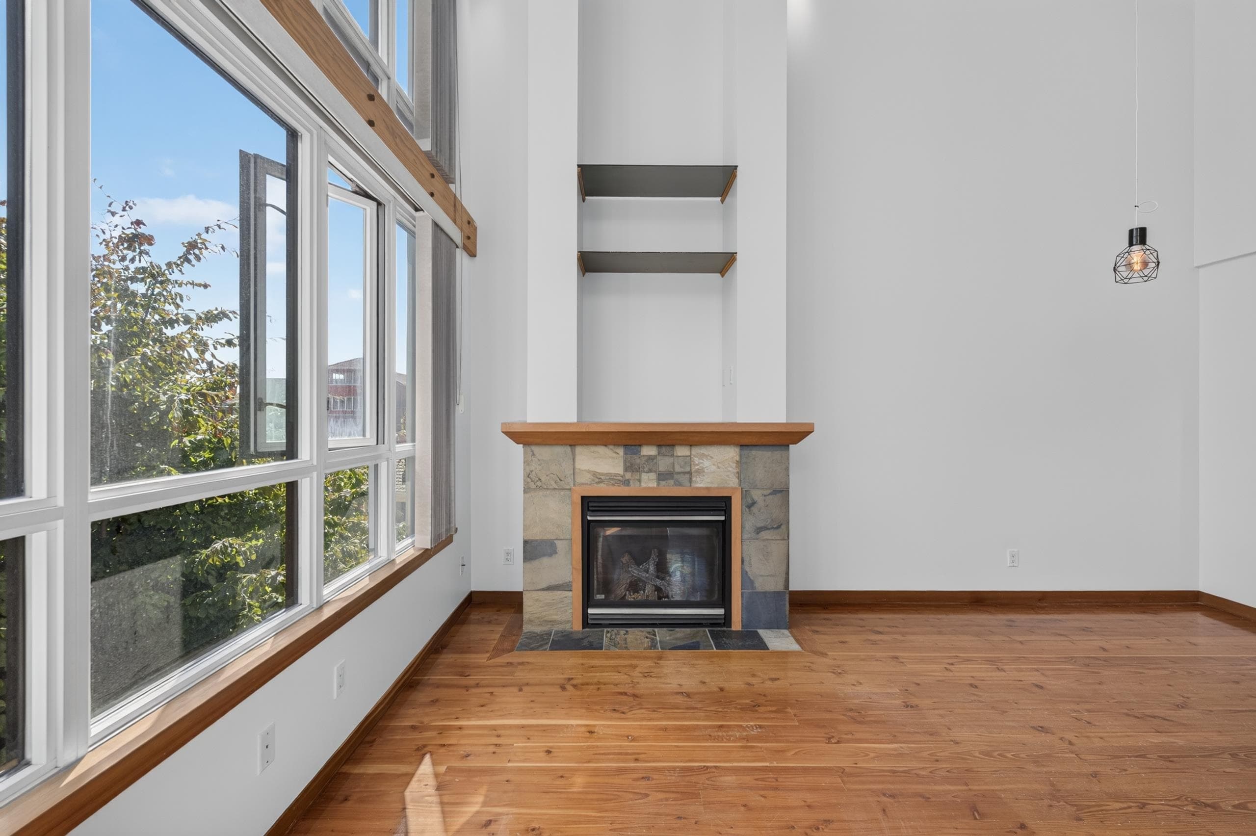 201 - 7 Rialto Court, New Westminster, V3M 7A8 — photo 5
