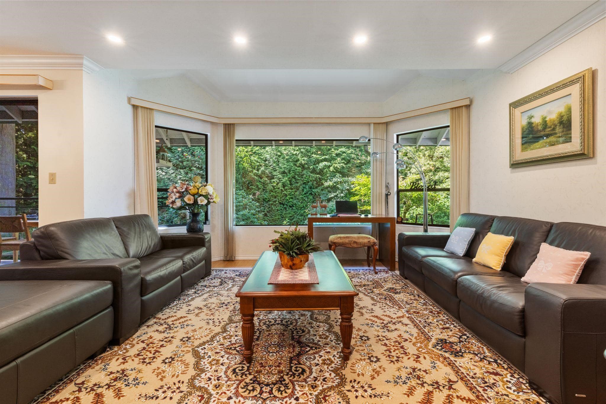 5729 Owl Court, North Vancouver, V7R 4V1 — photo 3