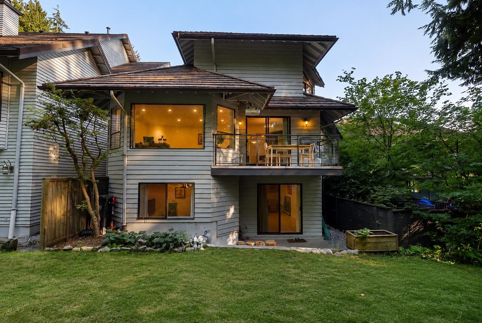 5729 Owl Court, North Vancouver, V7R 4V1 — photo 1