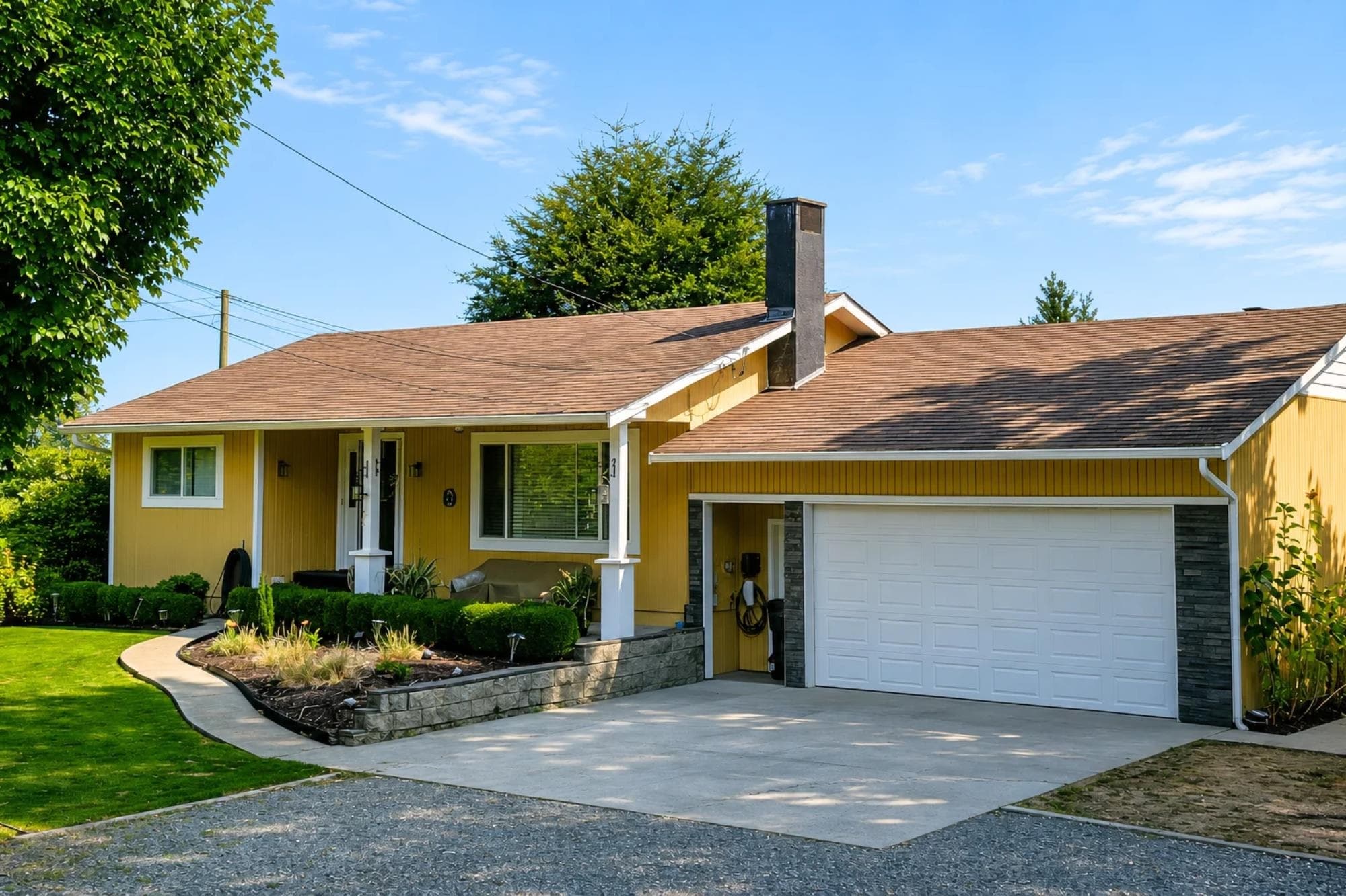 10268 Young Road, Chilliwack, V2P 8C2 — photo 3