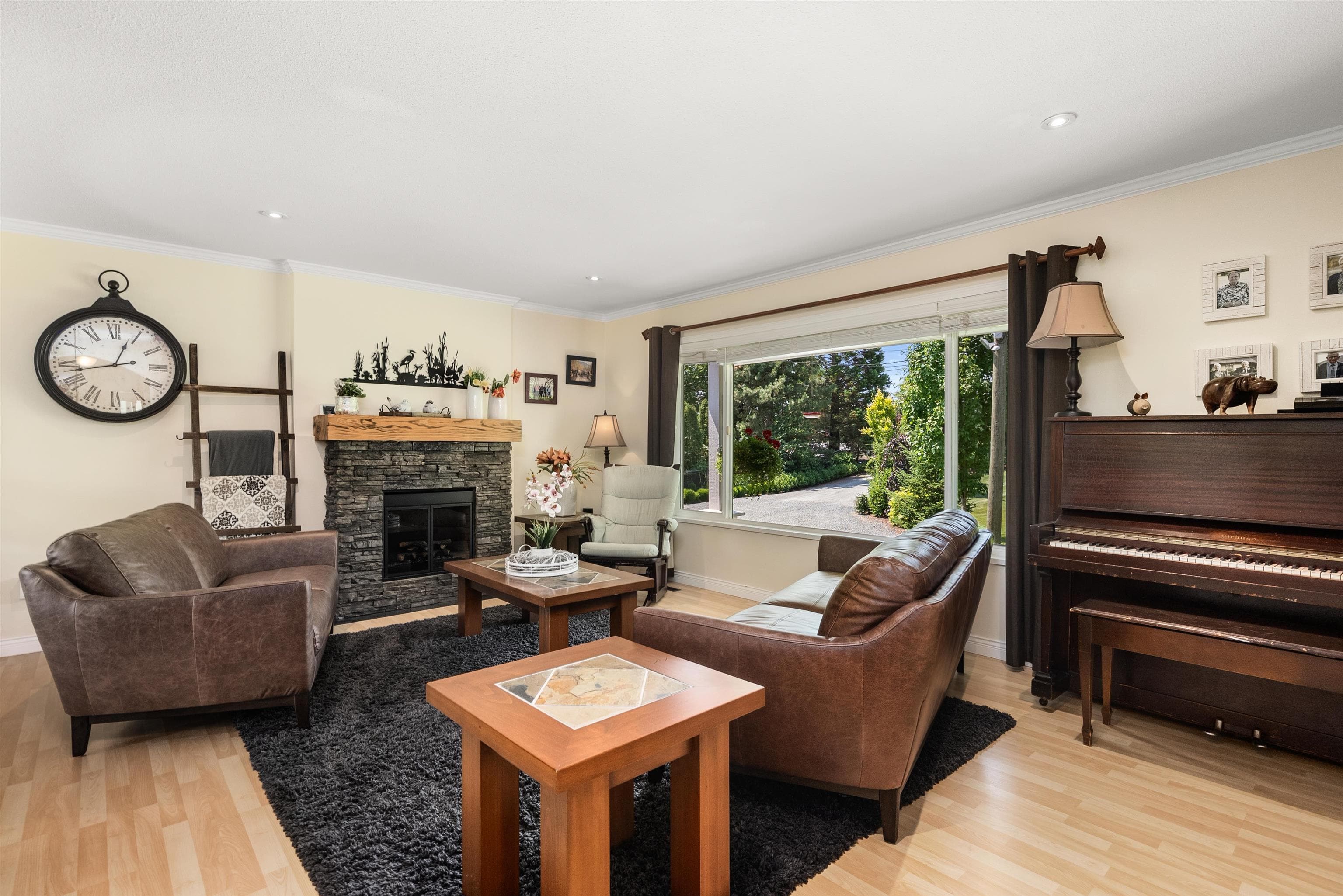 10268 Young Road, Chilliwack, V2P 8C2 — photo 5