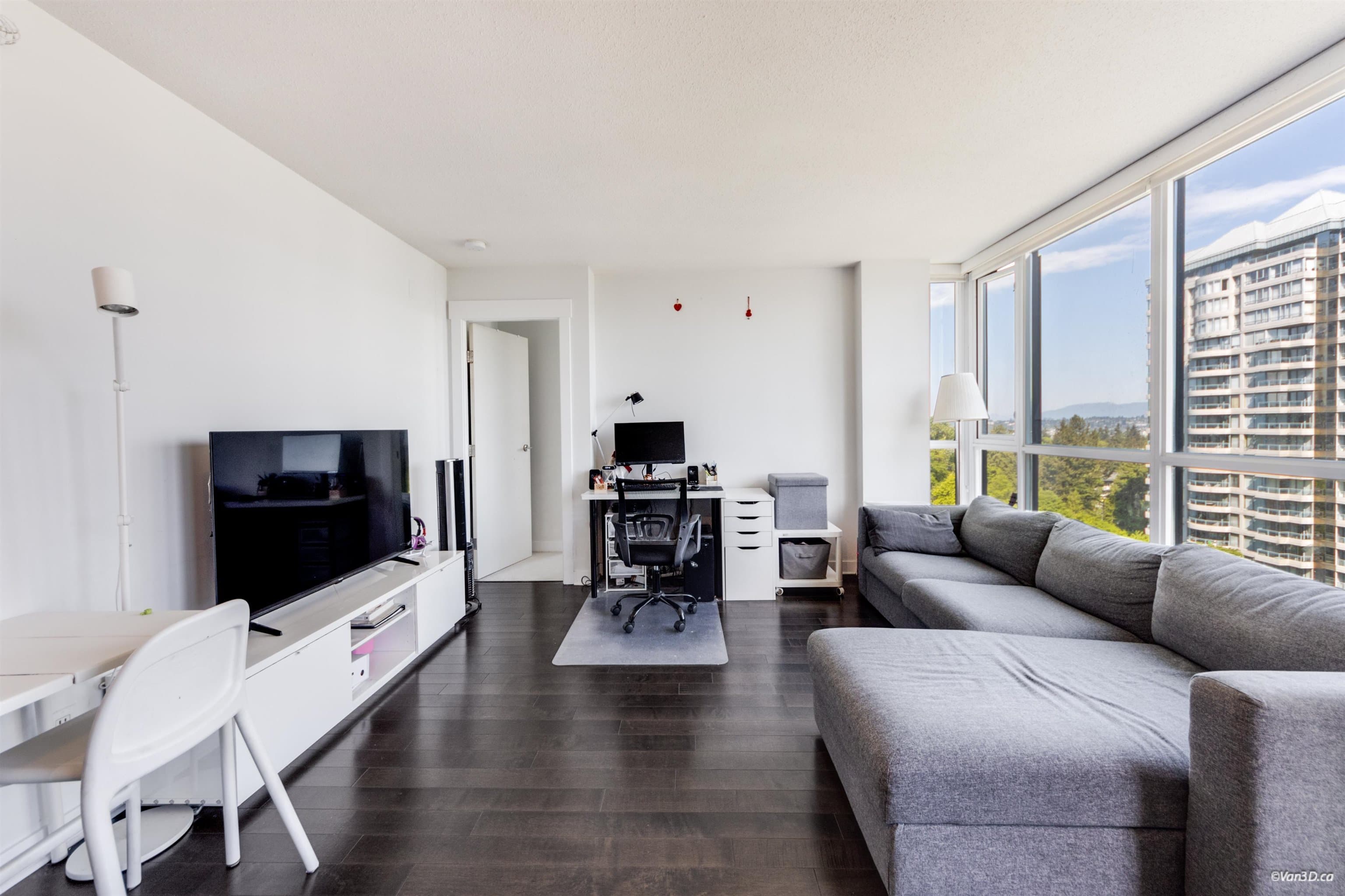 909 - 10777 University Drive, Surrey, V3T 0E6 — photo 5