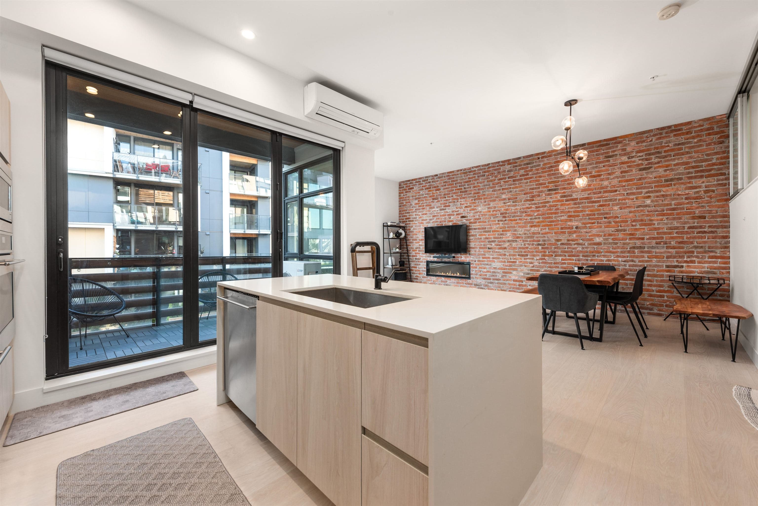 219 - 300 Salter Street, New Westminster, V3M 0L9 — photo 5