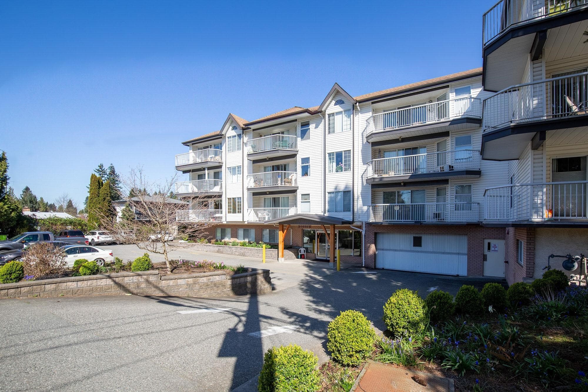 104 - 33535 King Road, Abbotsford, V2S 6Z5 — photo 1