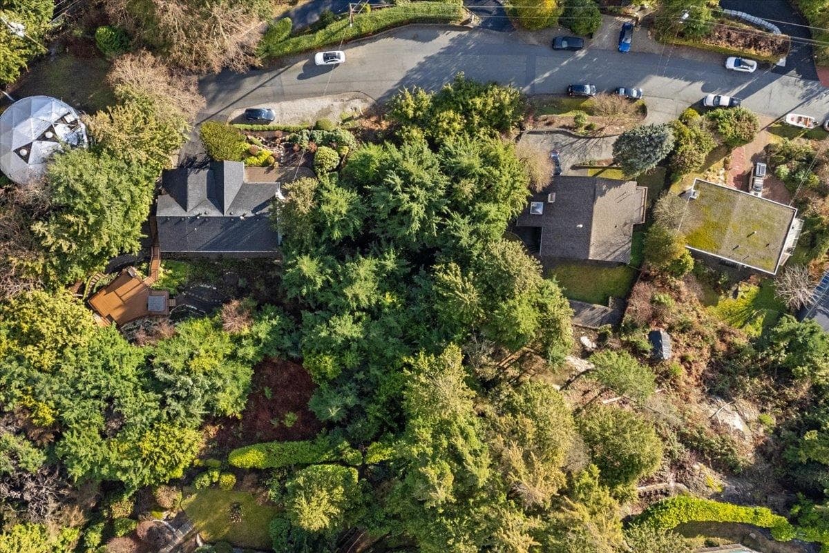 478 Craigmohr Drive, West Vancouver, V7S 1W6 — photo 3