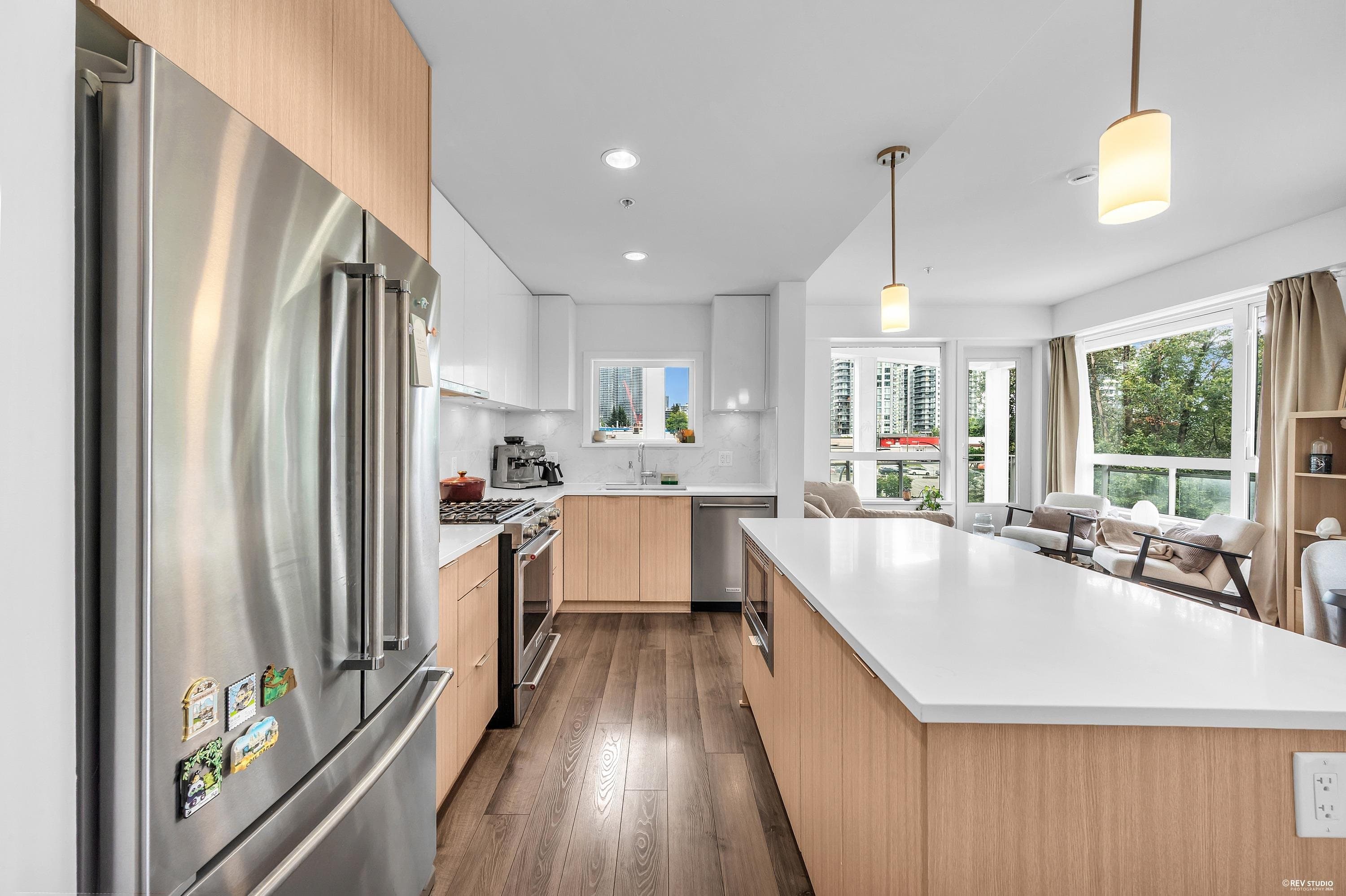 412 - 2188 Madison Avenue, Burnaby, V5C 0J8 — photo 2