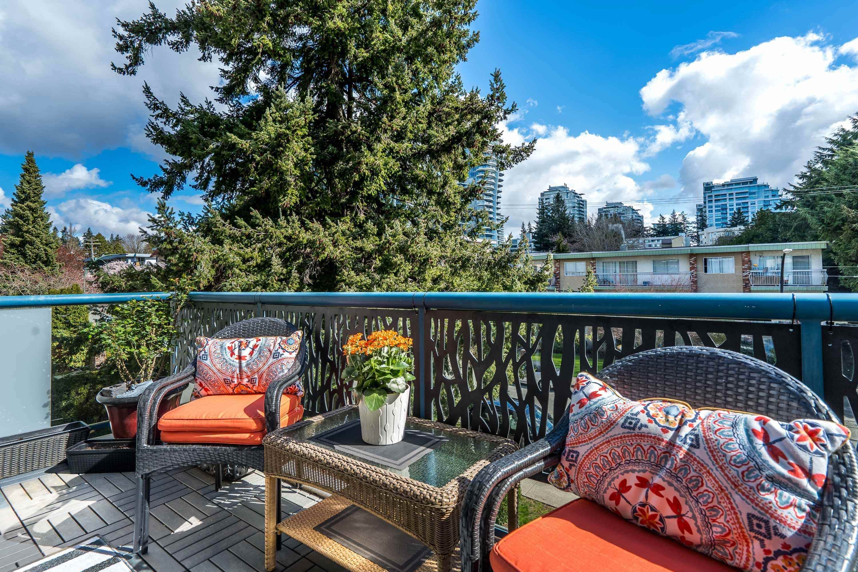 308 - 1441 Blackwood Street, White Rock, V3B 3V6 — photo 2
