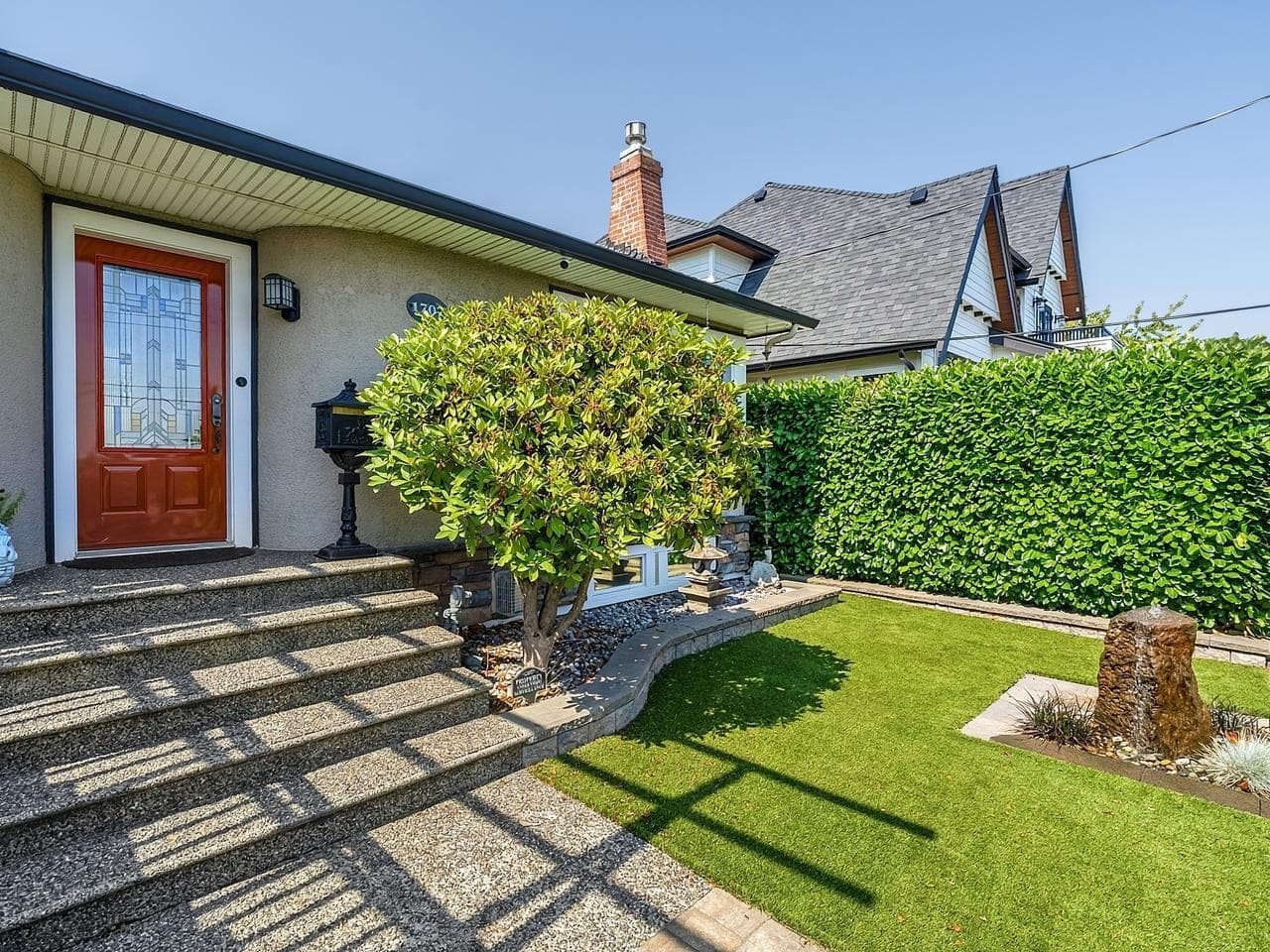 1707 Nanaimo Street, New Westminster, V3M 2G7 — photo 1