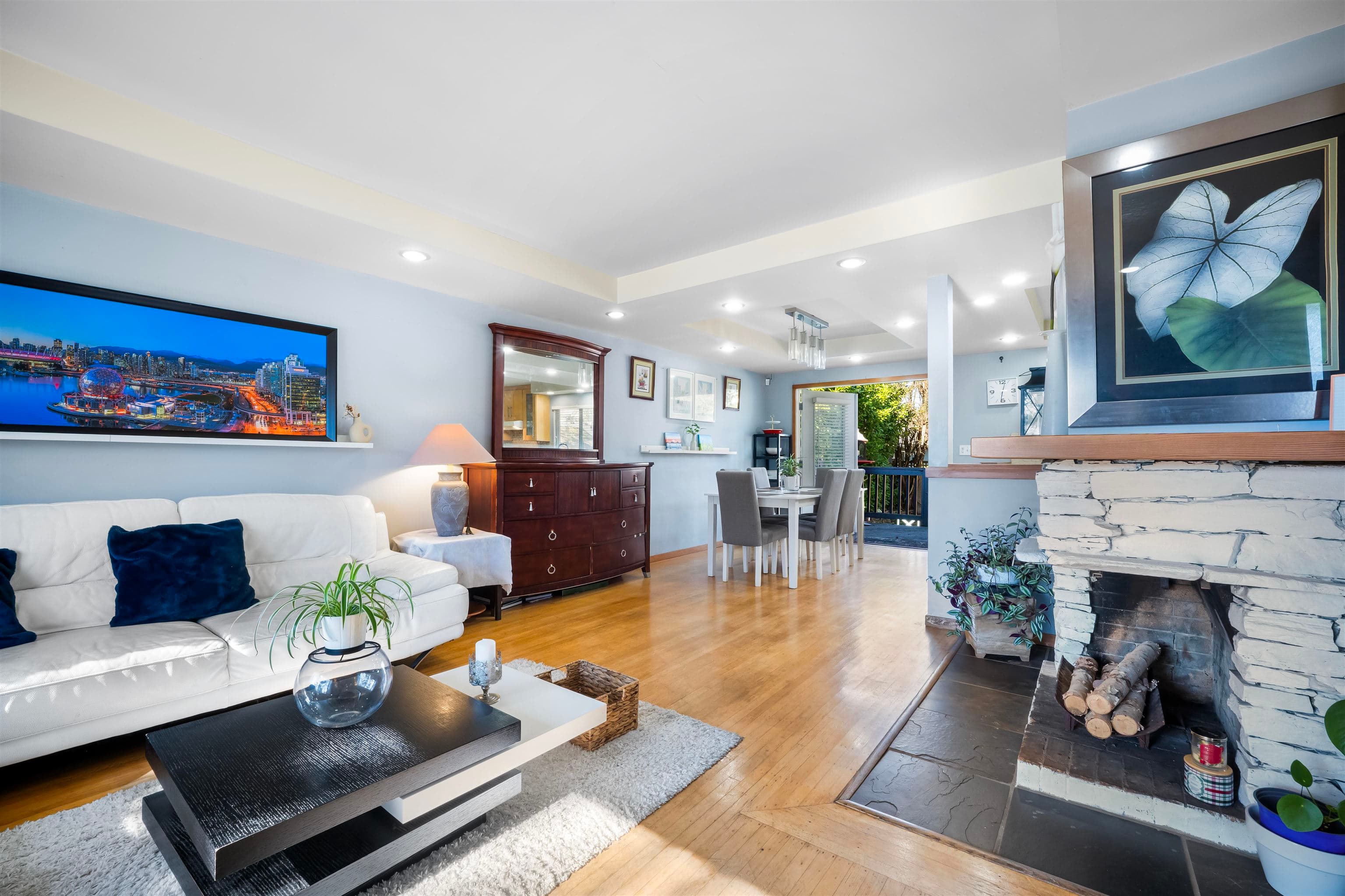 521 Brookmere Avenue, Coquitlam, V3J 1W8 — photo 4