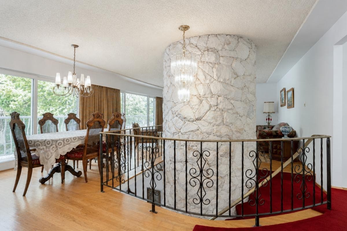 232 Macdonald Avenue, Burnaby, V5C 4M7 — photo 3