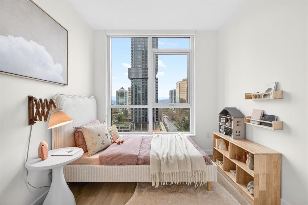 604 - 6087 Wilson Avenue, Burnaby, V5H 0M1 — photo 1