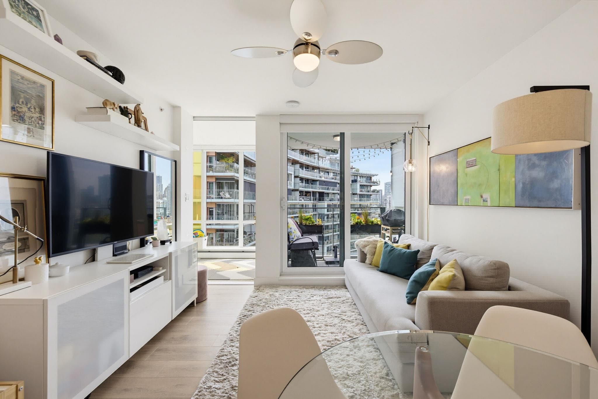 1501 - 1788 Columbia Street, Vancouver, V5Y 0L7 — photo 2