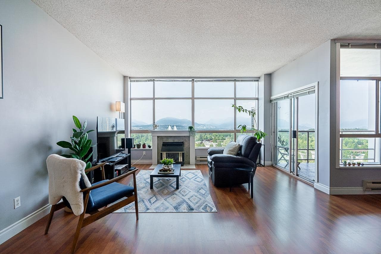 2001 - 14881 103a Avenue, Surrey, V3R 0M5 — photo 3