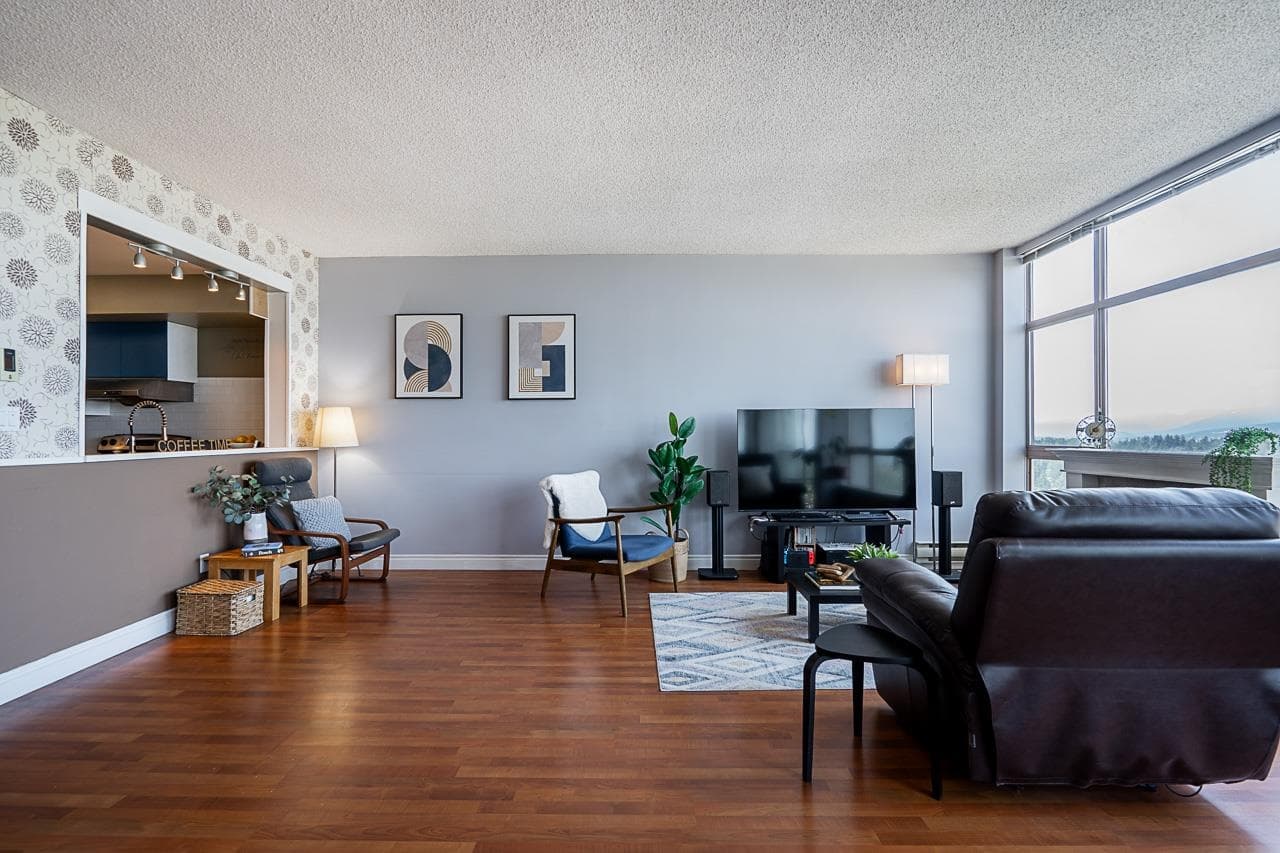 2001 - 14881 103a Avenue, Surrey, V3R 0M5 — photo 4
