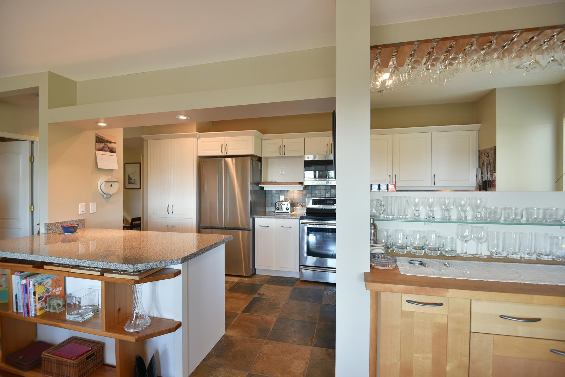 301 - 5780 Trail Avenue, Sechelt, V7Z 0K5 — photo 5