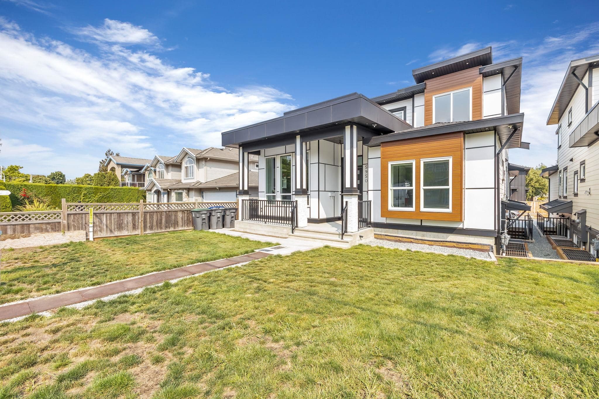 5950 168 Street, Surrey, V3S 3X6 — photo 3