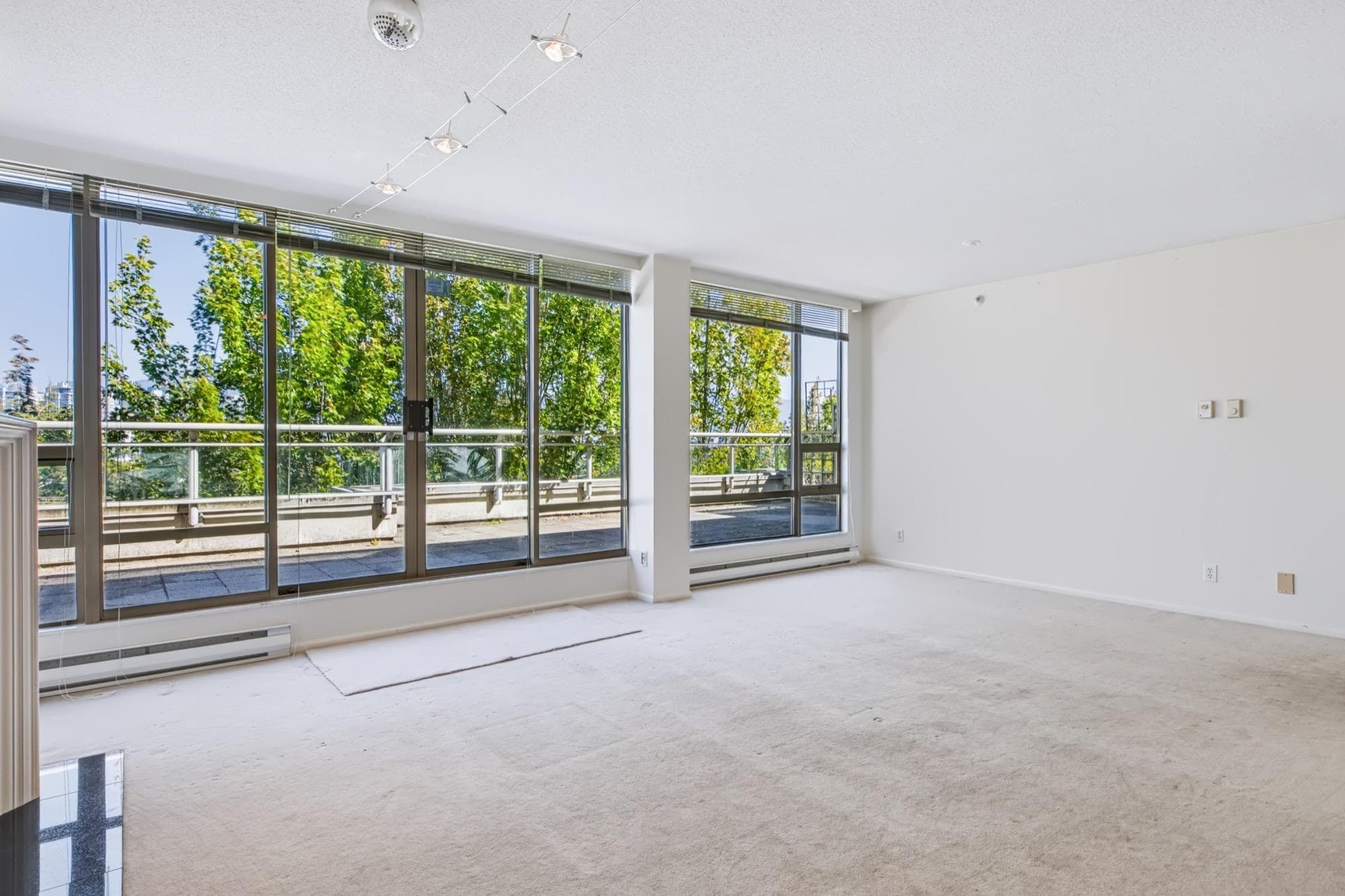 PH1 - 2438 Heather Street, Vancouver, V5Z 3H9 — photo 3