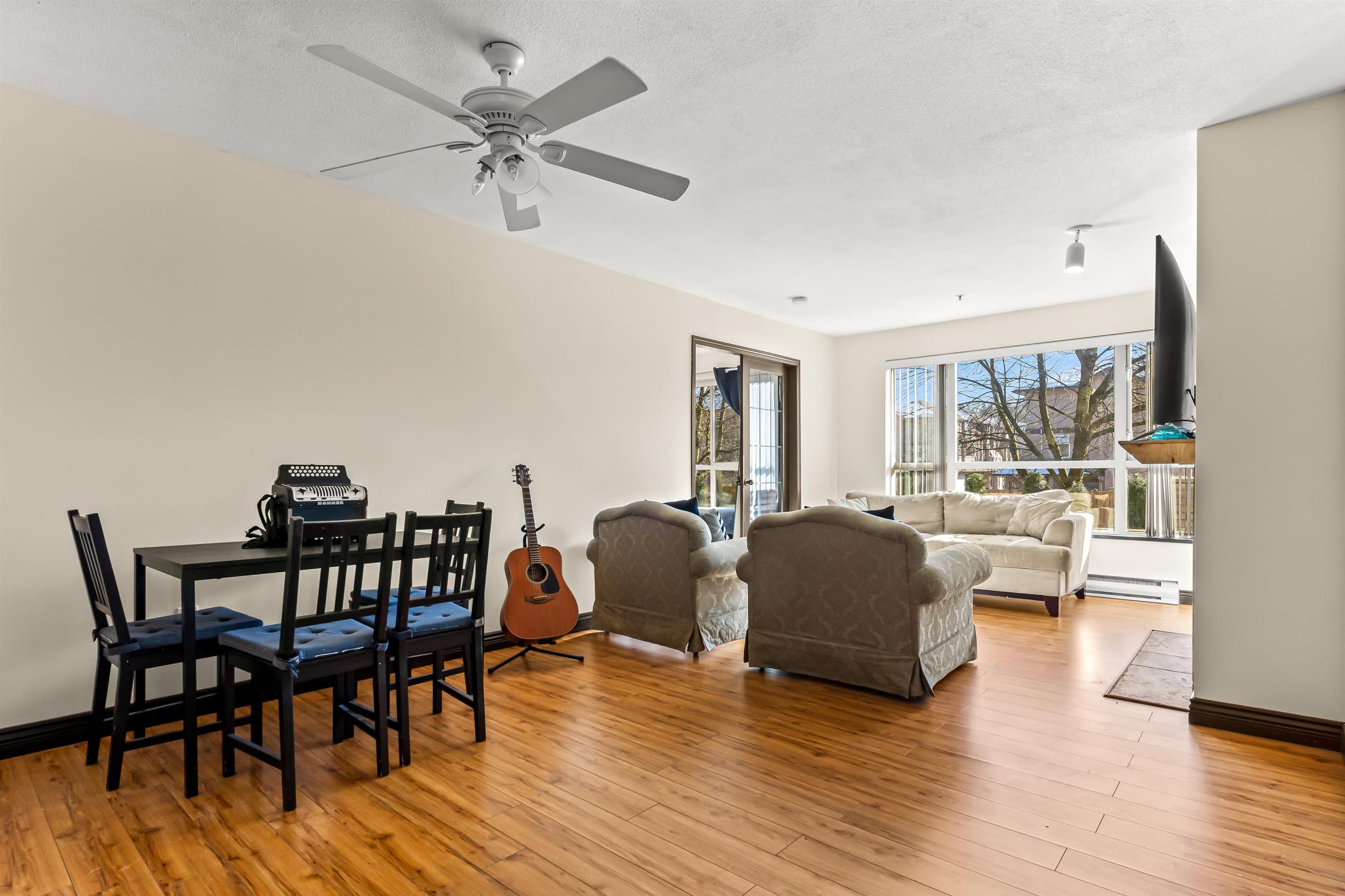 122 - 2551 Parkview Lane, Port Coquitlam, V3C 6J8 — photo 2