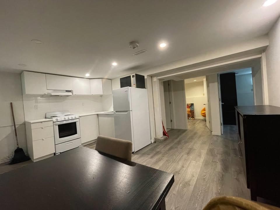 4631 W 14th Ave, Vancouver, V6R 2Y7 — photo 3
