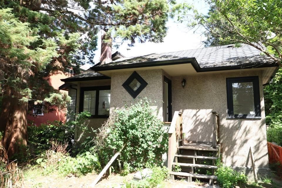 4631 W 14th Ave, Vancouver