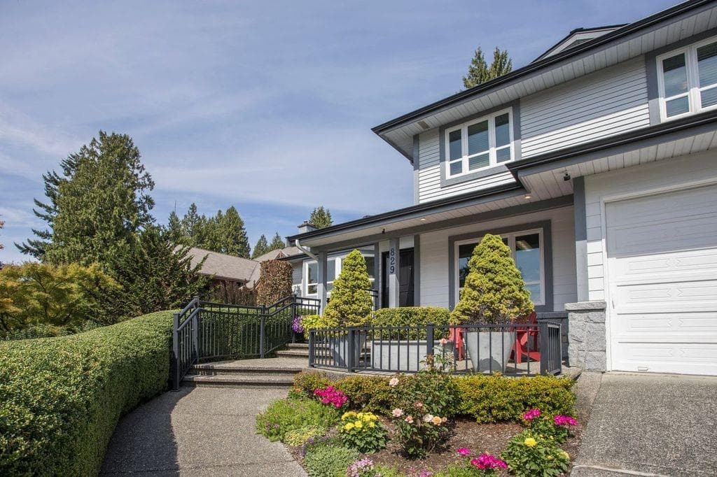829 Alama Avenue, Coquitlam, V3K 2Z8 — photo 1