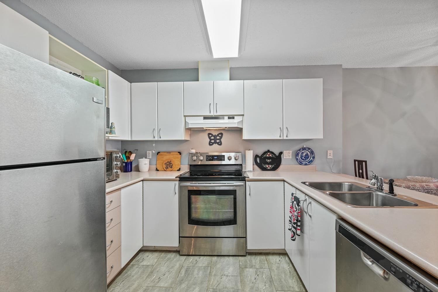 211 - 12160 80 Avenue, Surrey, V3W 0V3 — photo 2