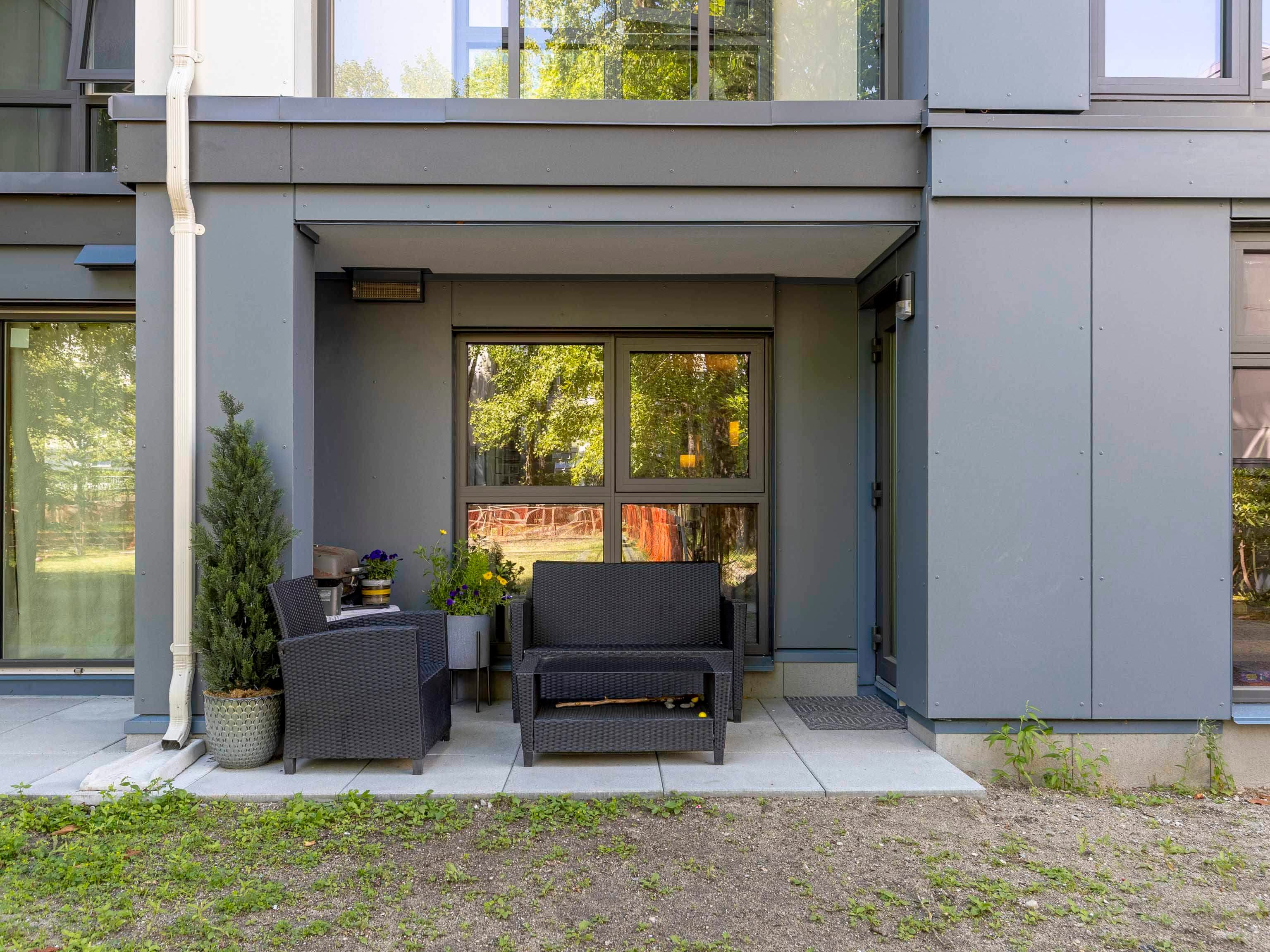 102 - 2528 E Broadway, Vancouver, V5M 4V2 — photo 3