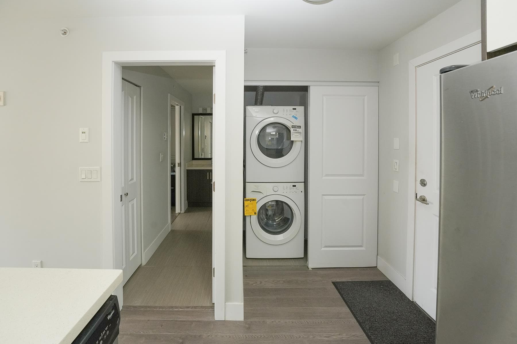 403 - 2408 E Broadway, Vancouver, V5M 4T9 — photo 2