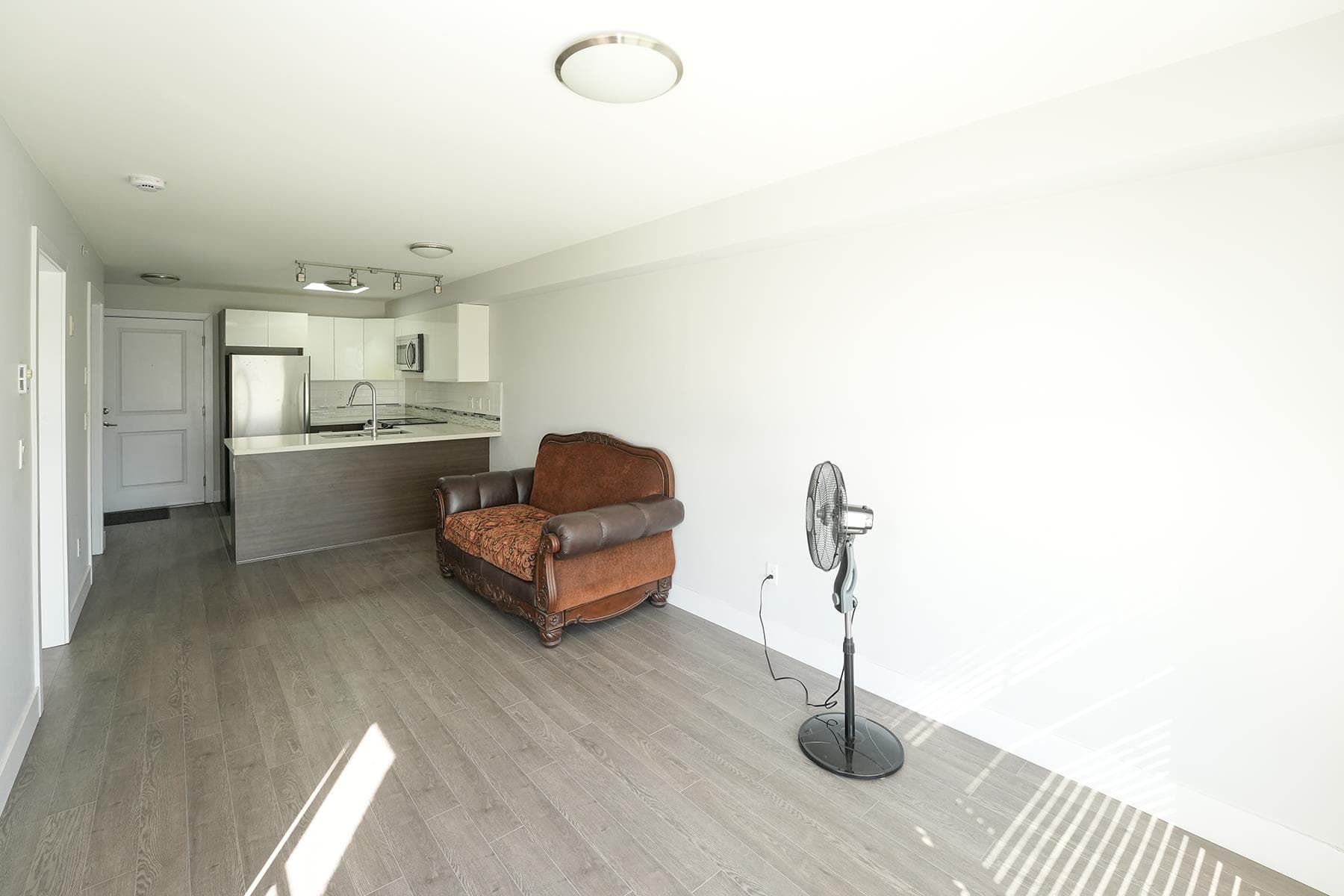 403 - 2408 E Broadway, Vancouver, V5M 4T9 — photo 5