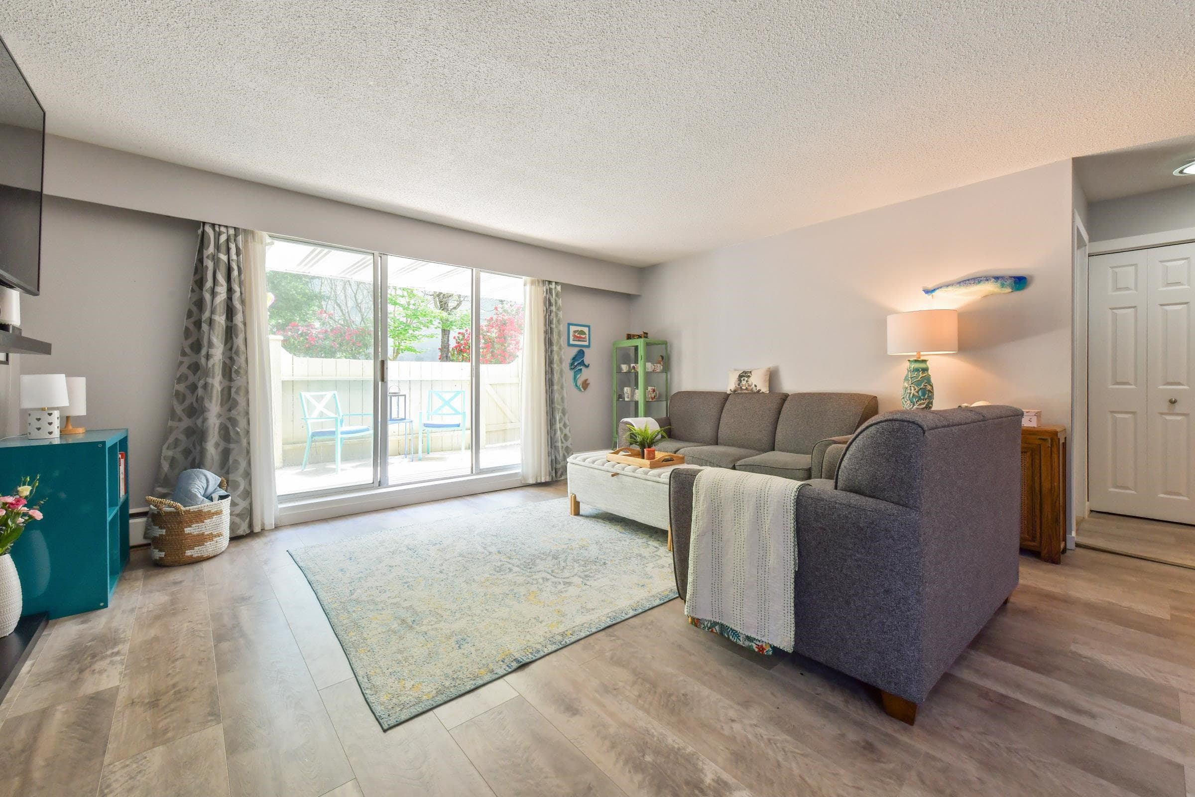 206 - 15010 Roper Avenue, White Rock, V4B 5A9 — photo 4