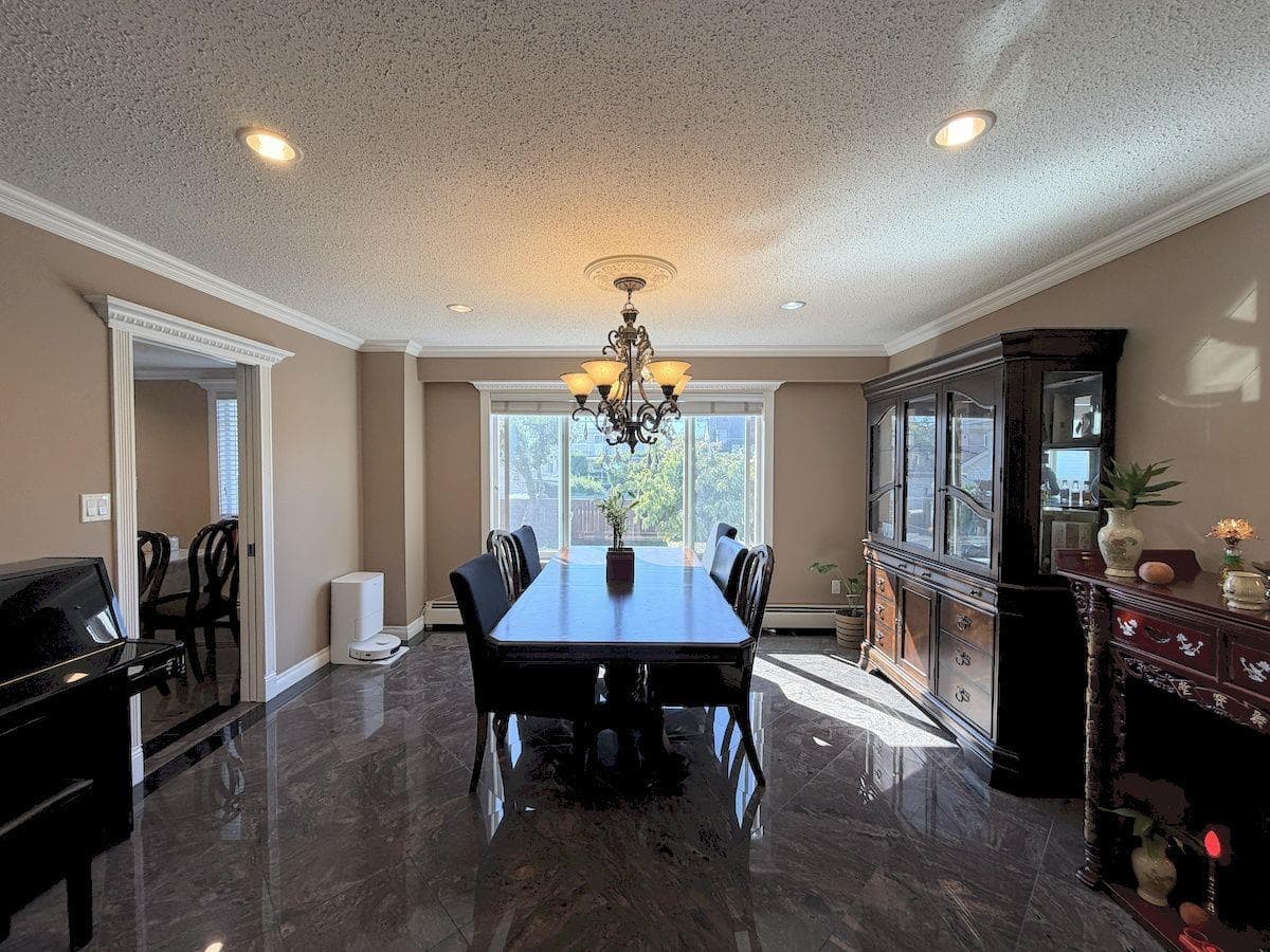 5885 Lincoln Street, Vancouver, V5R 4P8 — photo 4