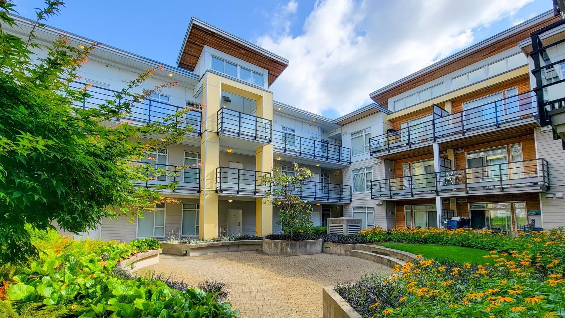 203 - 5248 Grimmer Street, Burnaby, V5H 0E1 — photo 2